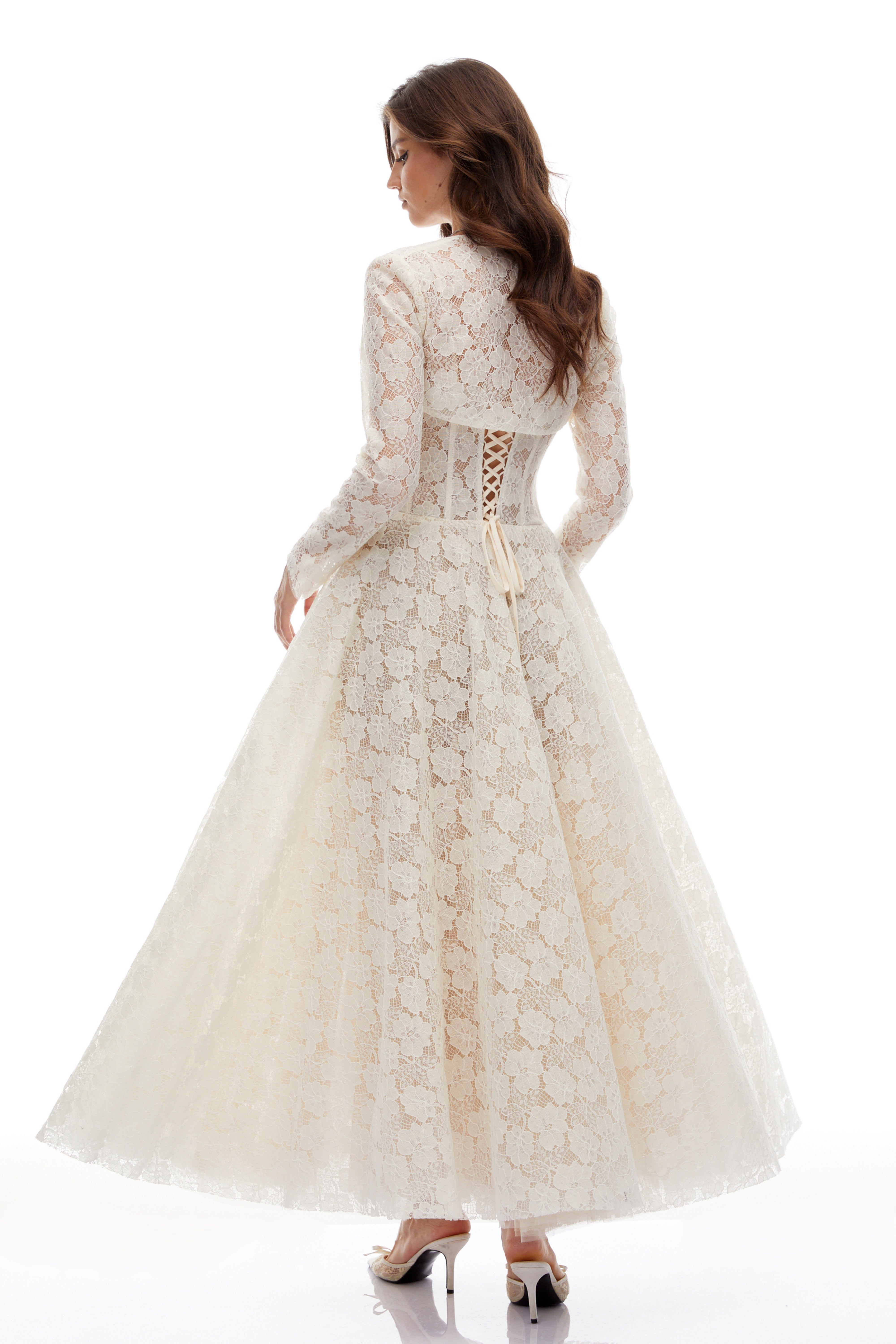 Blumiges Spitzenkleid