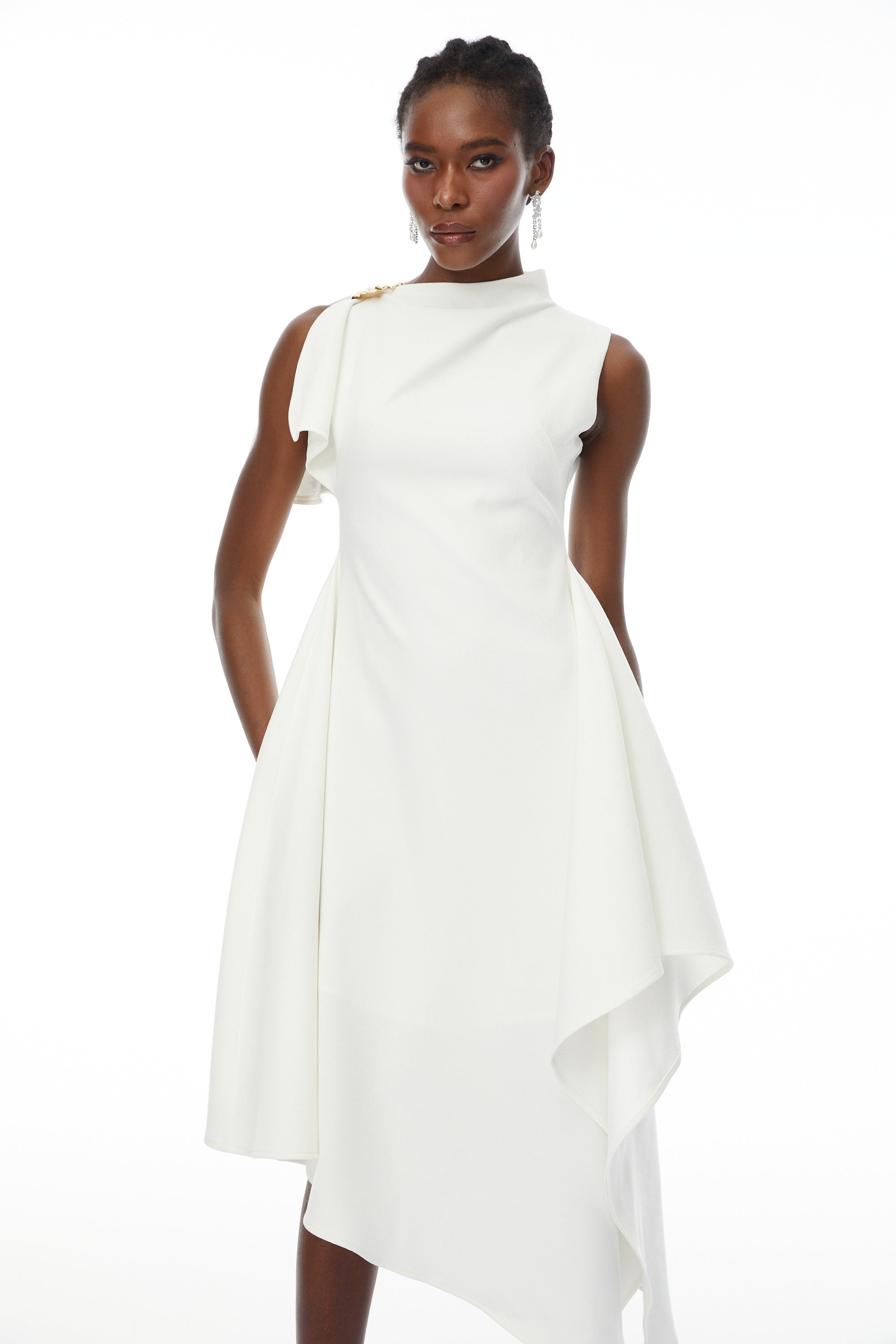 Asymmetrisches Midi-Kleid aus Krepp