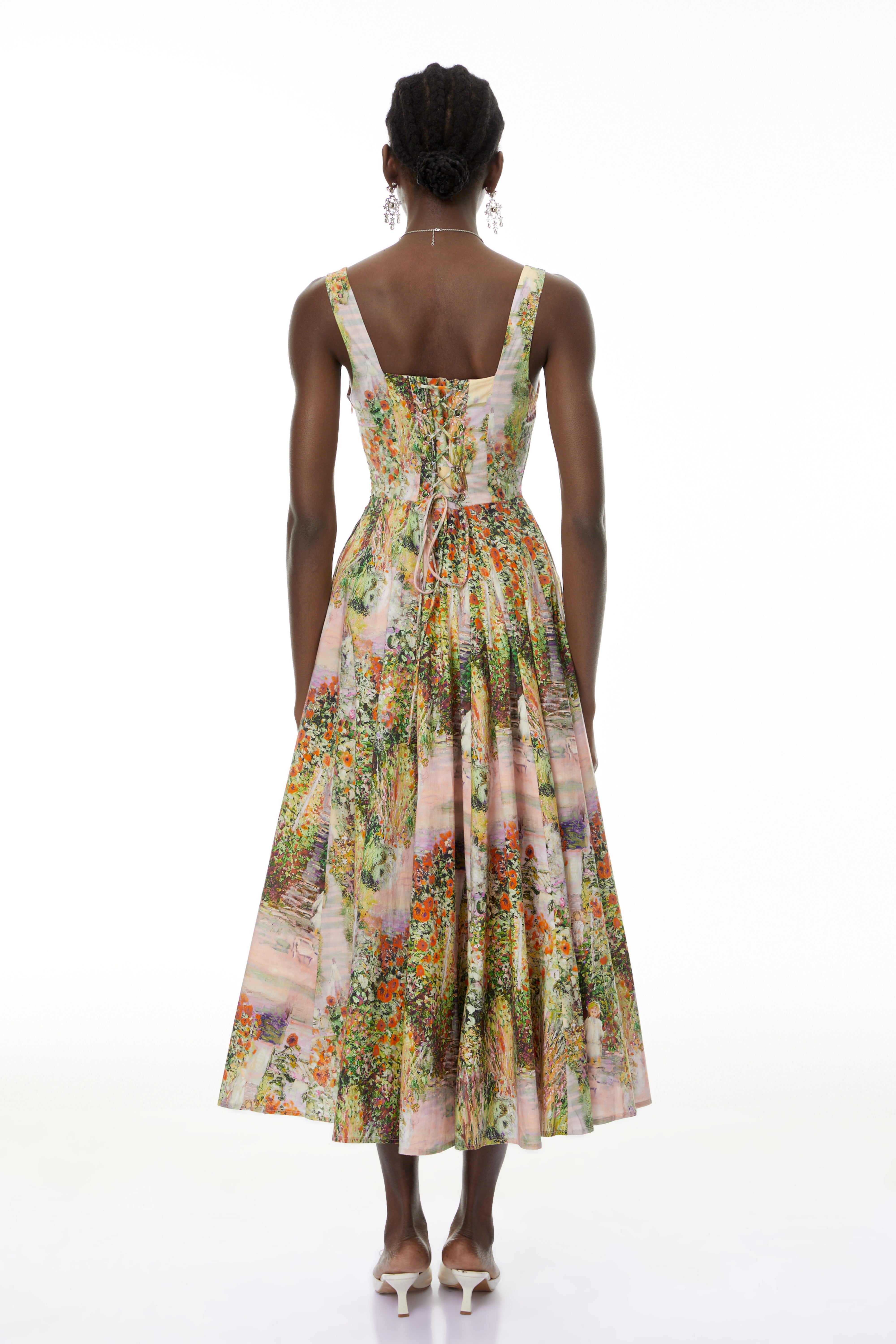 Adelheid Midi-Kleid mit Blumenmuster in Rosa und ausgestelltem Rock