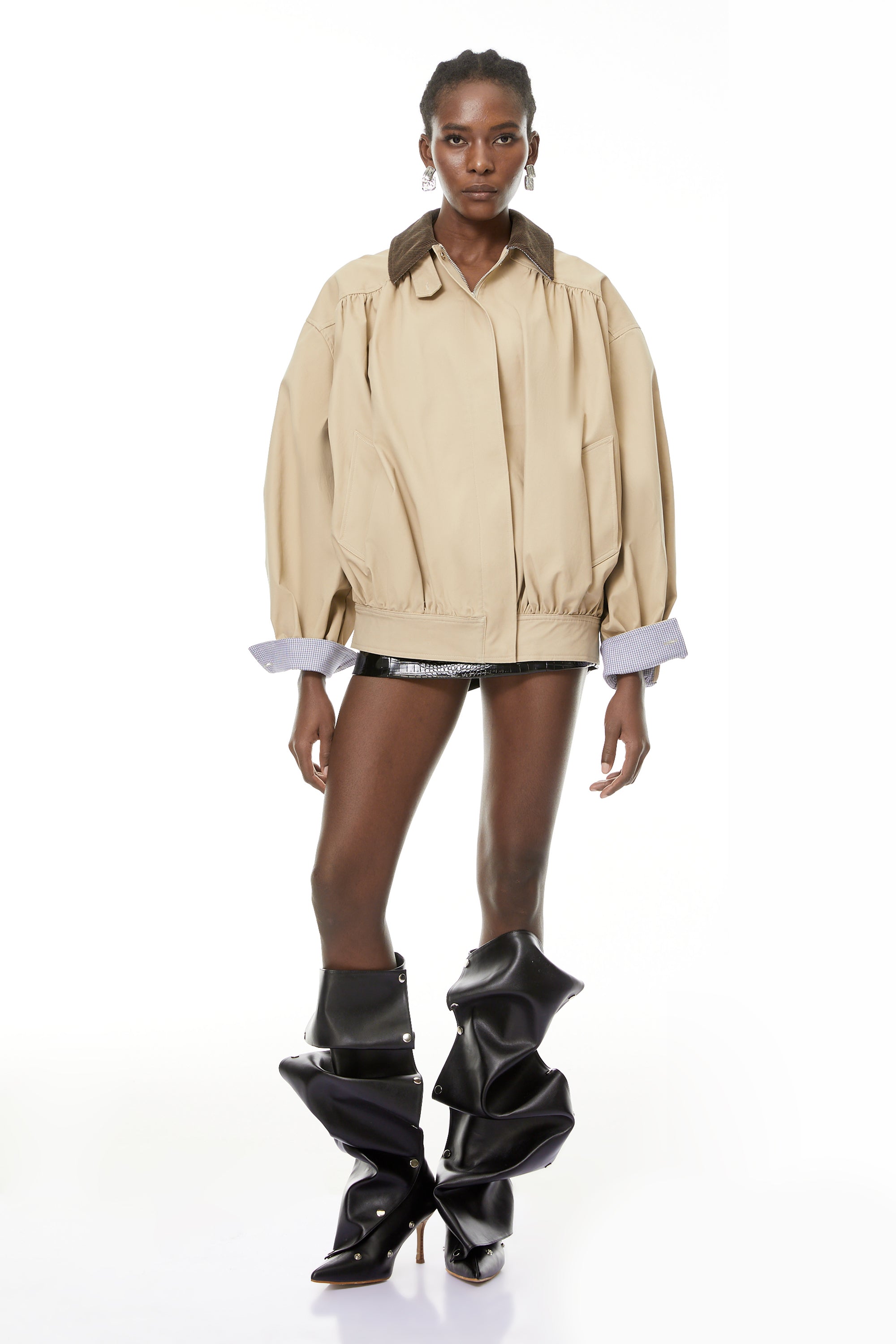 Alessa Neutrals Bomberjacke mit Cord-Einsätzen