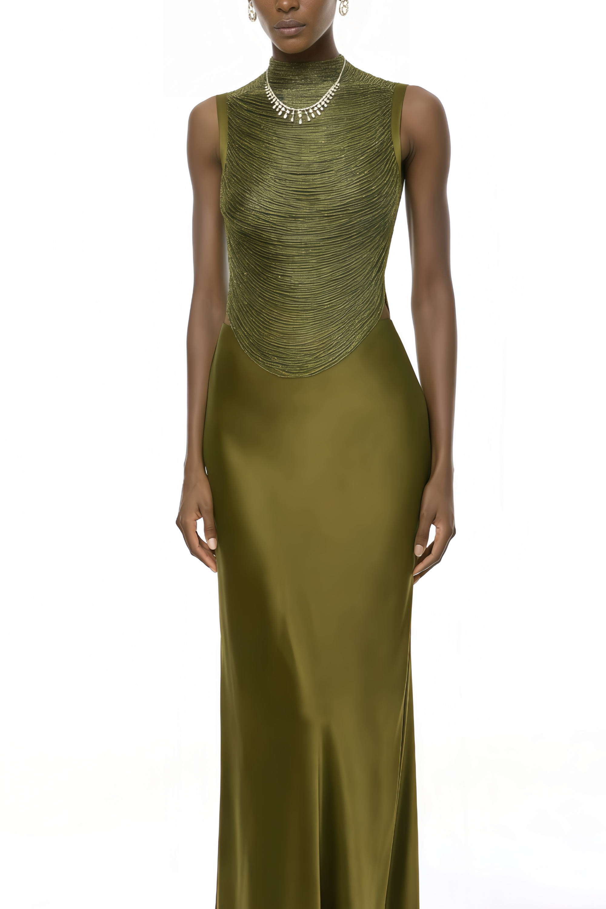 Borbála Grünes Oberteil mit Fransen & Satinsrock-Set