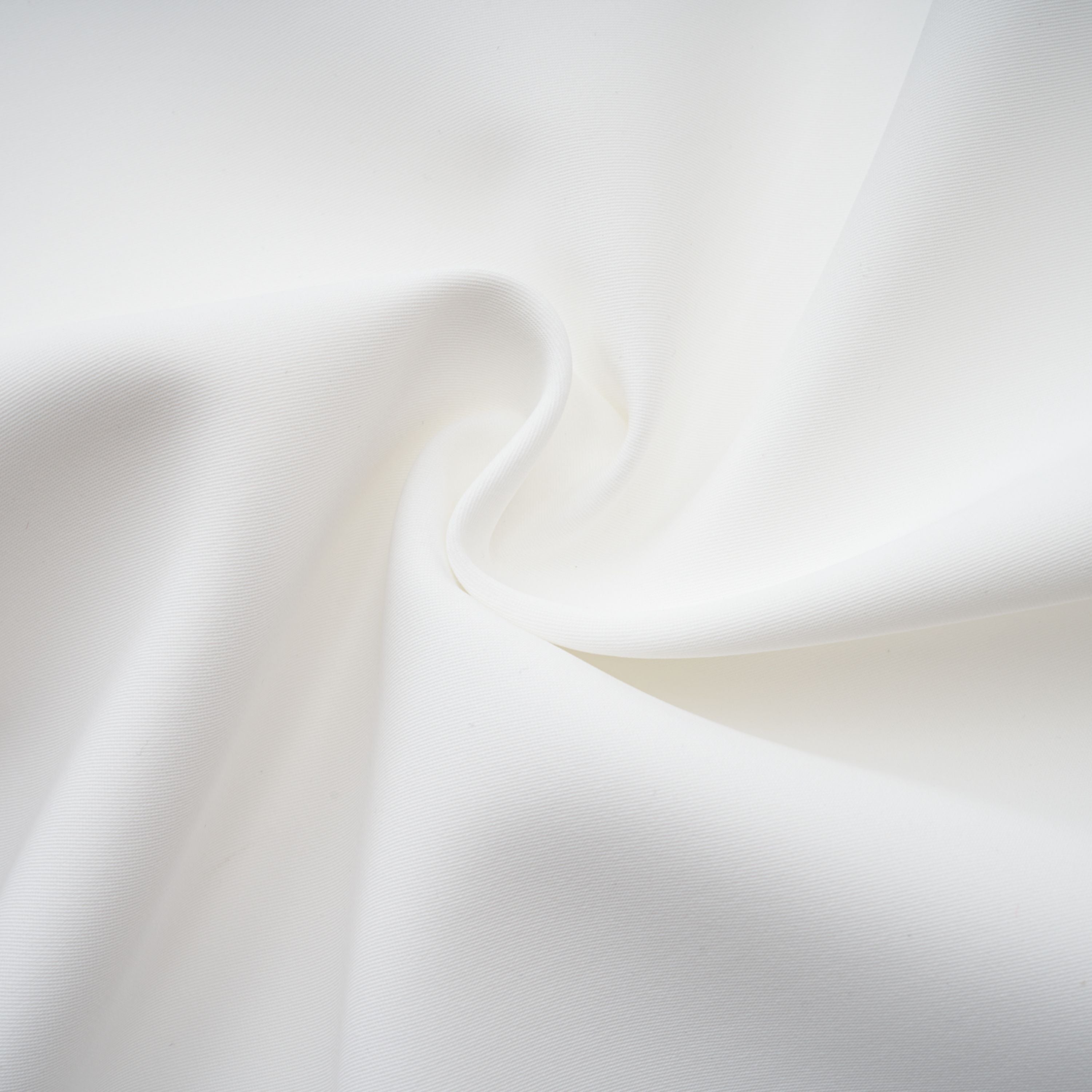 Solara Weißes Midikleid mit Drapierung