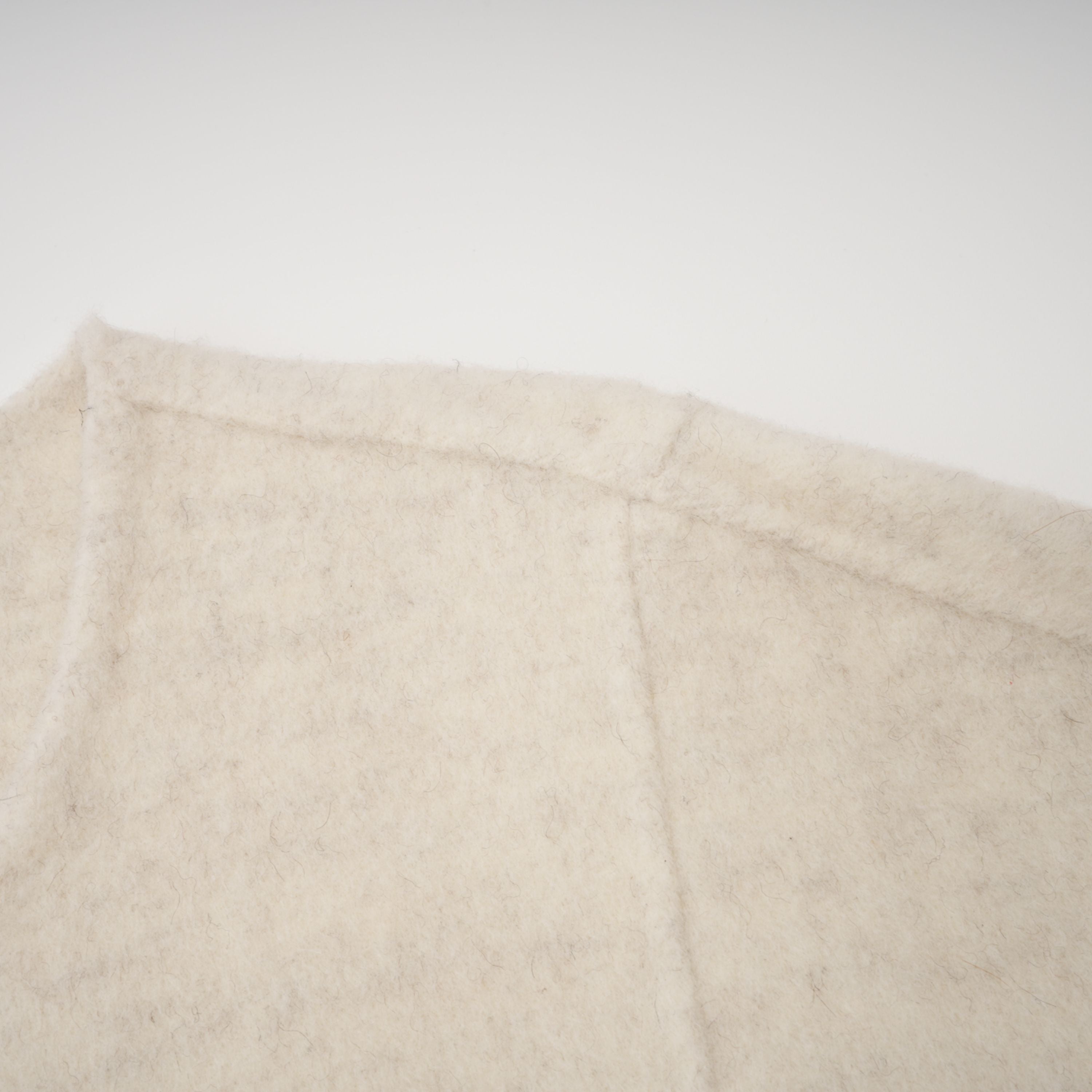 Cecilia Weißer Mantel mit Gürtel und Pelzbesatz