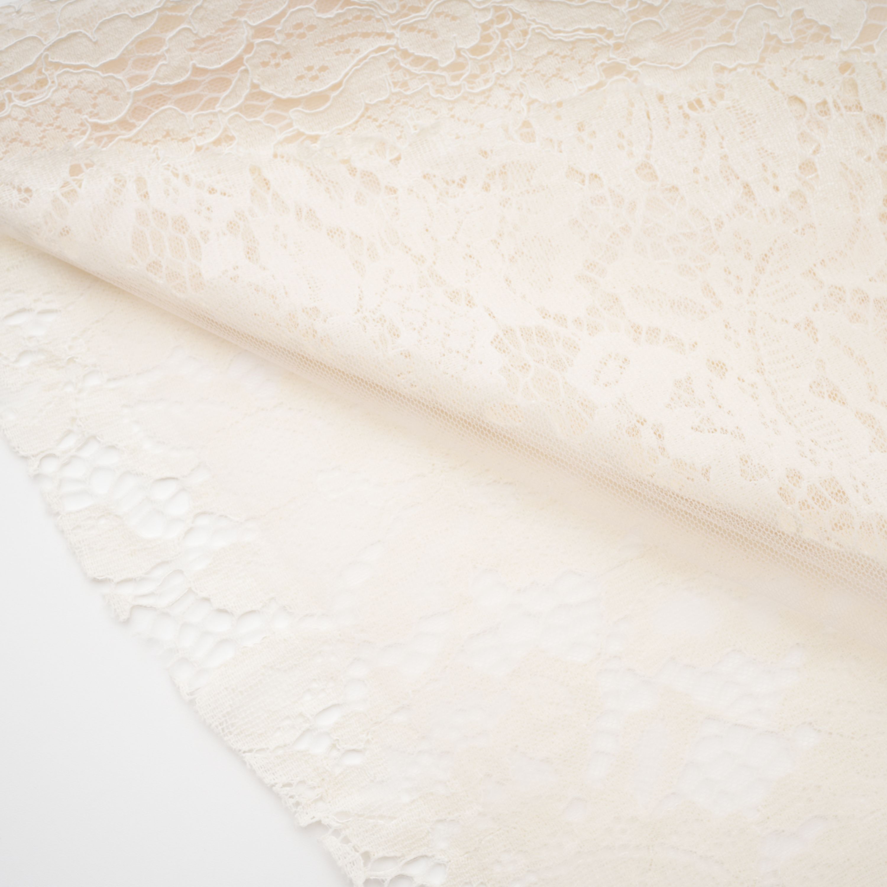 Oliana Maxikleid aus Elfenbeinfarbene Spitze