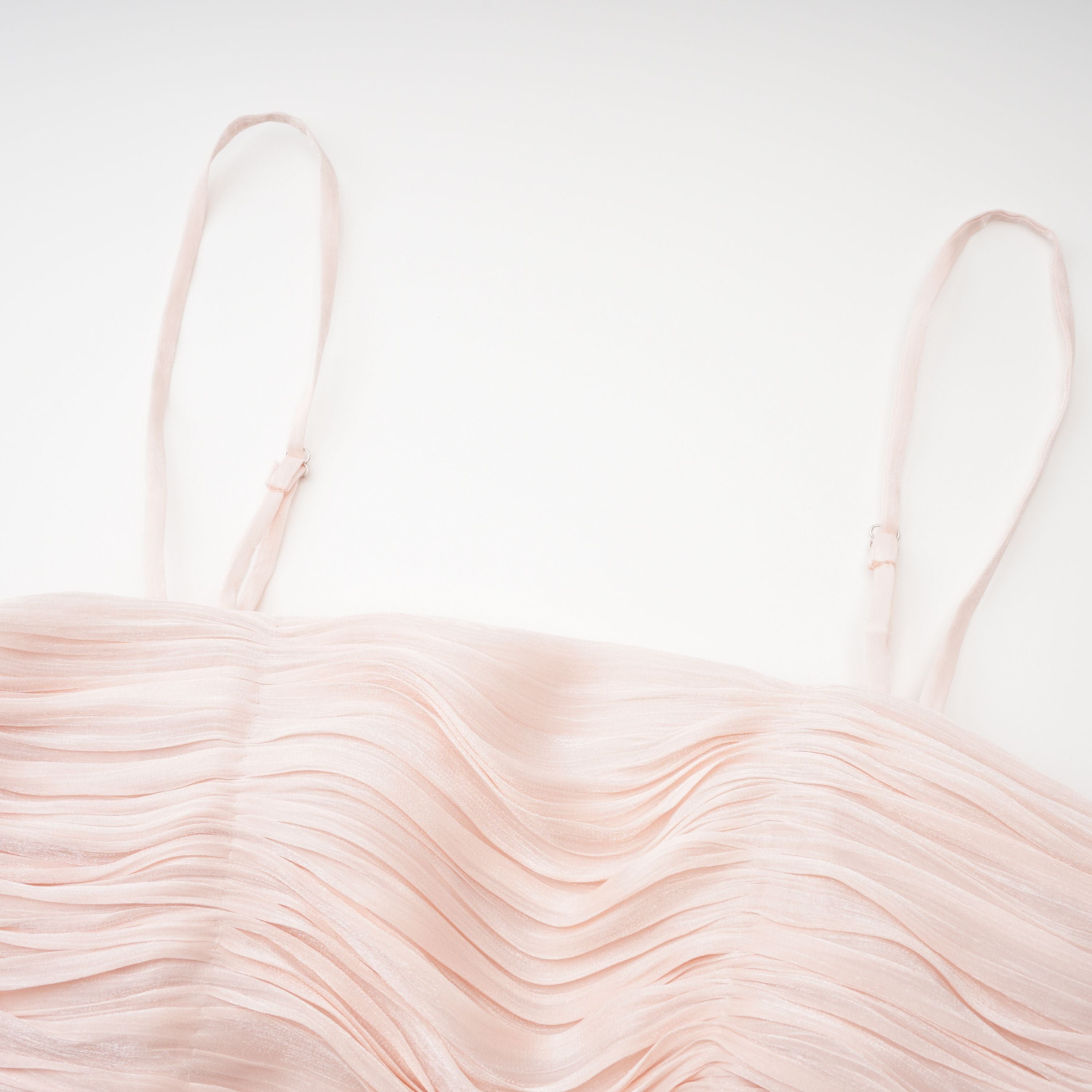 Bernice Pink Glänzendes Cape & Kleid Set