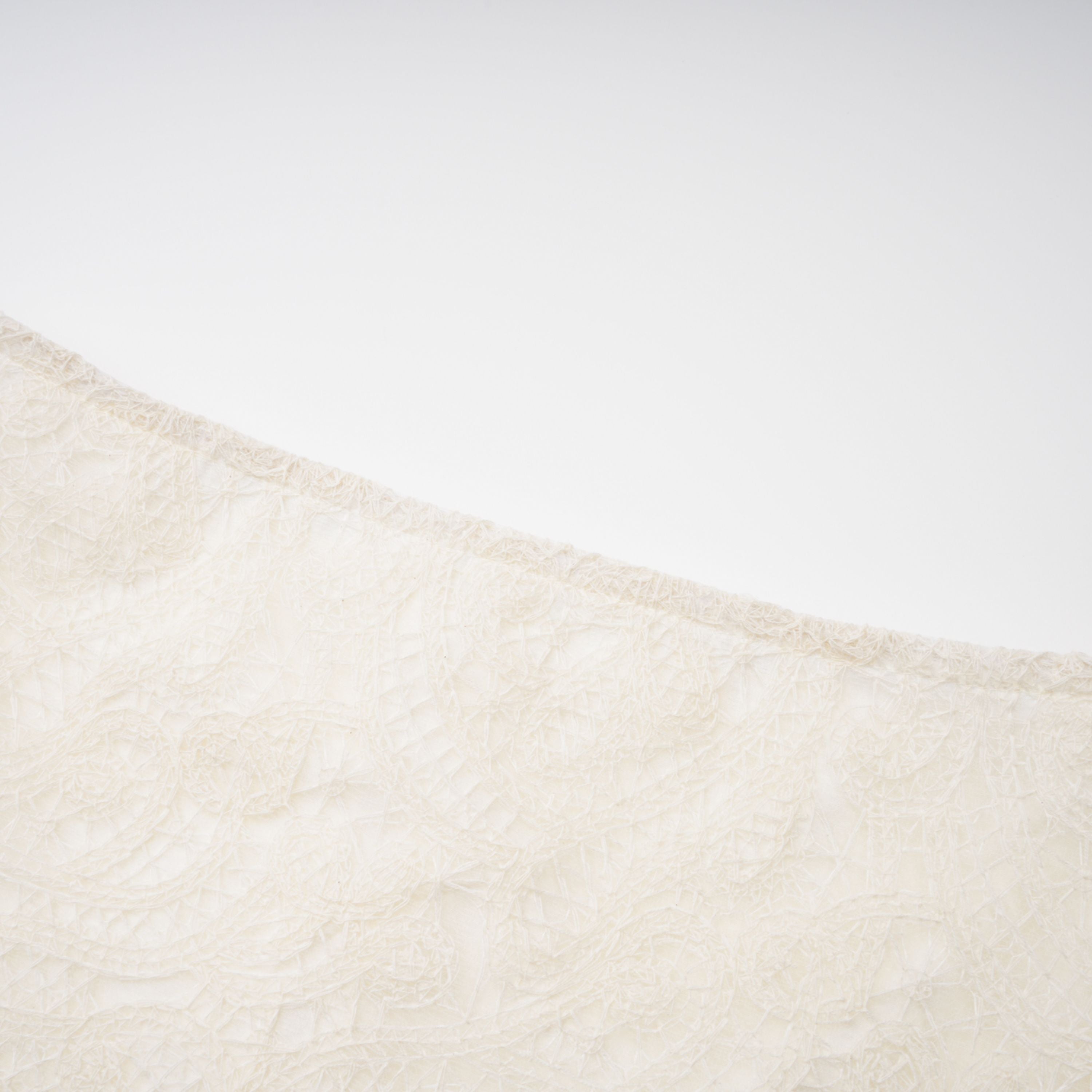 Weißes Spitzenblusen- und Rock-Set