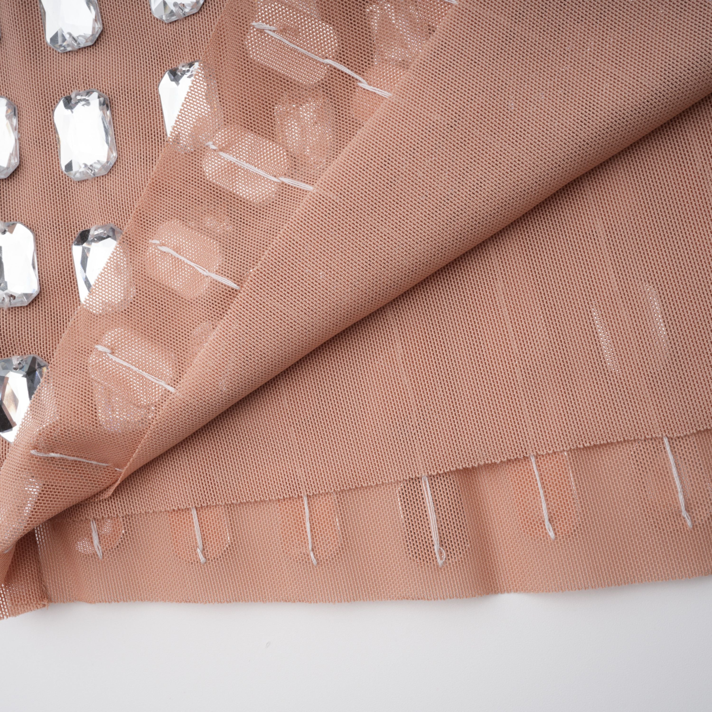 Giustina Silber Halterneck-Minikleid mit Schleife und Kristallen