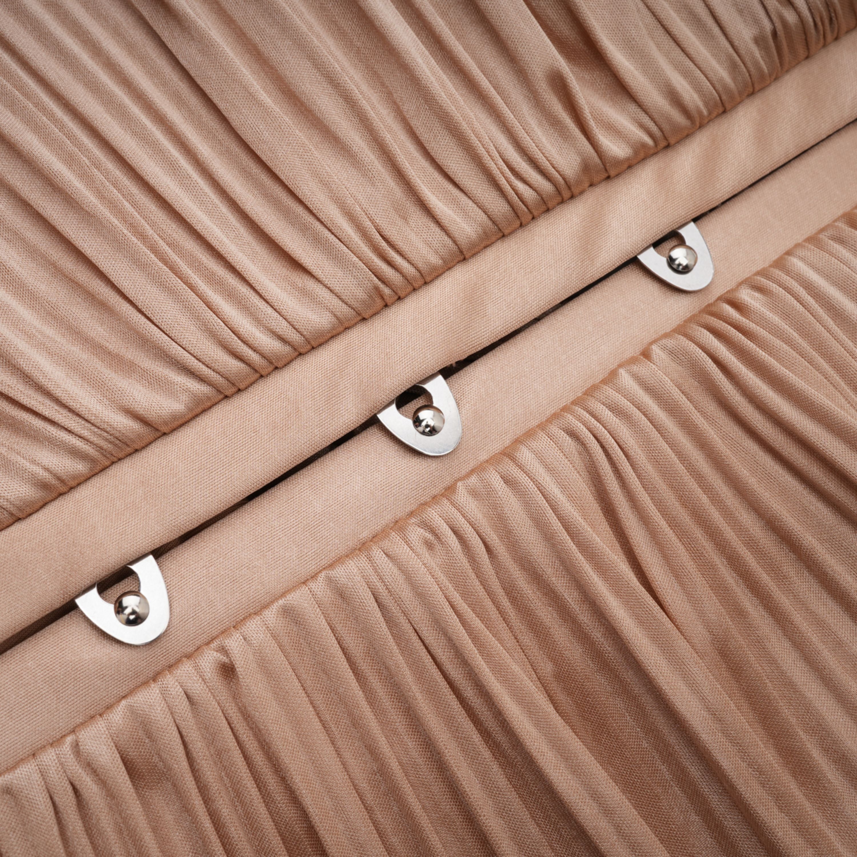 Nicoletta Gold Glänzendes Plissee-Korsett-Maxikleid