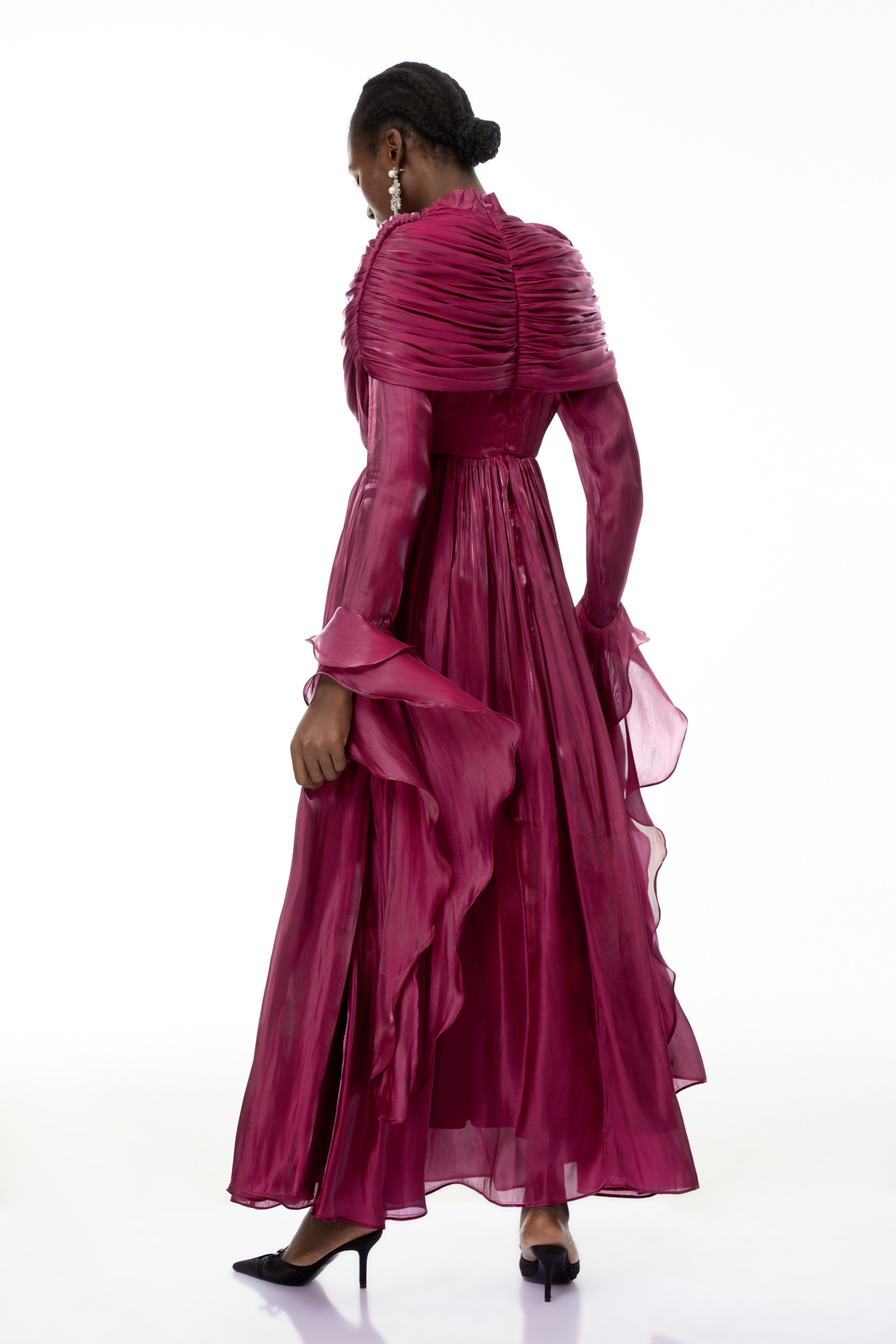 Gustave Burgundy Rüschen-Cape Maxikleid mit Rüschen