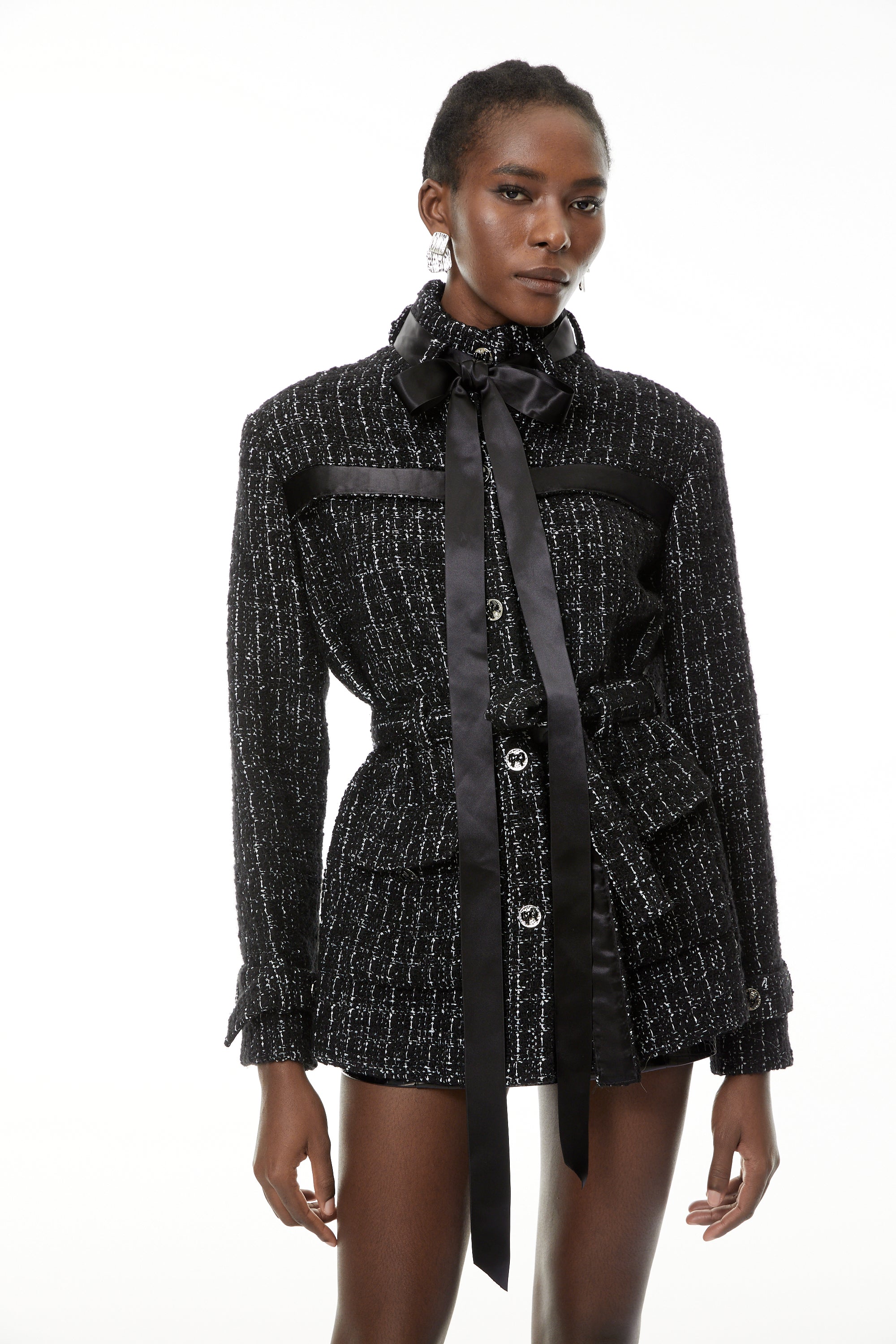 Kaylee Schwarzer Tweedblazer mit Selbstbindegürtel