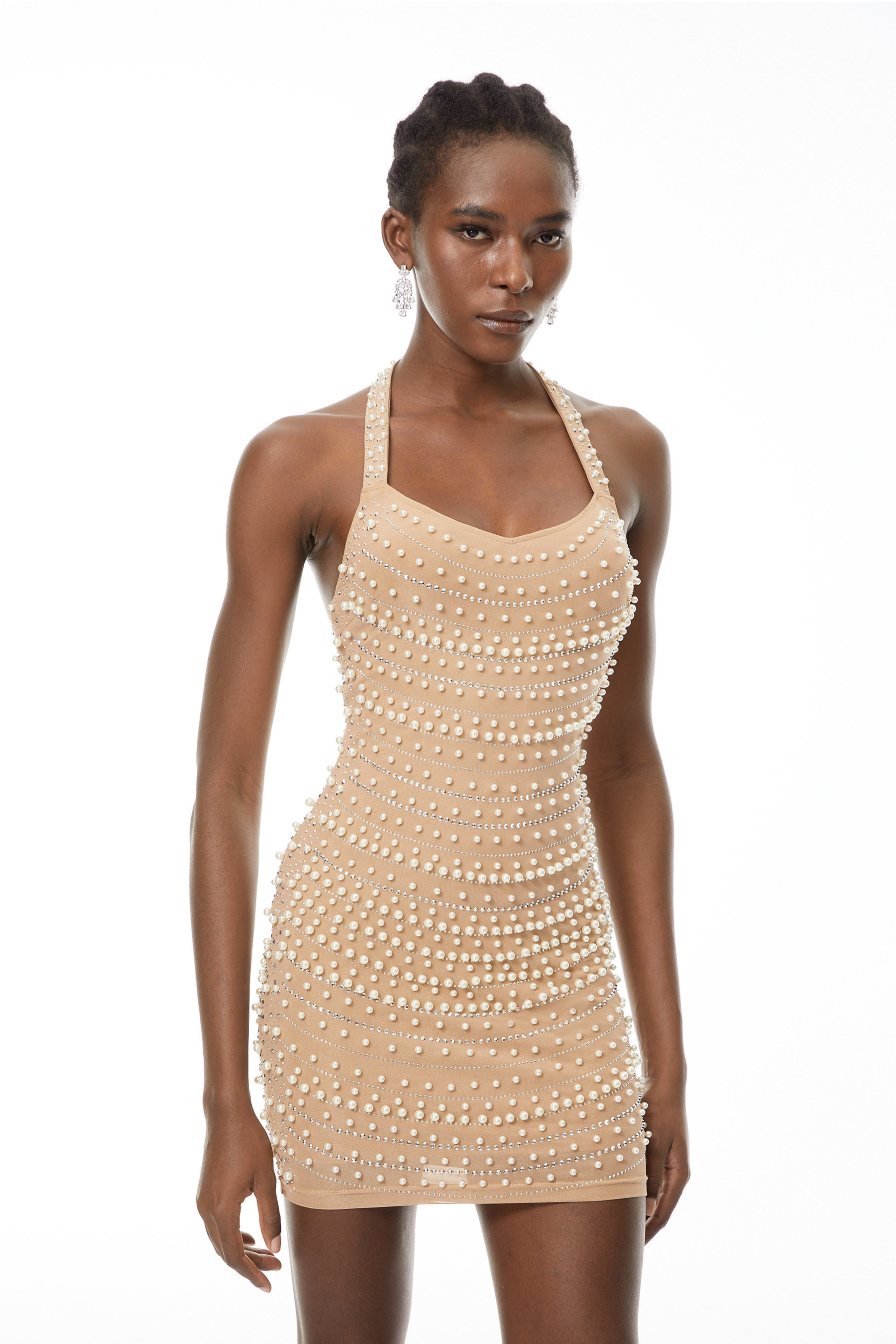 Larisa Champagnerfarbenes Minikleid mit Verzierungen