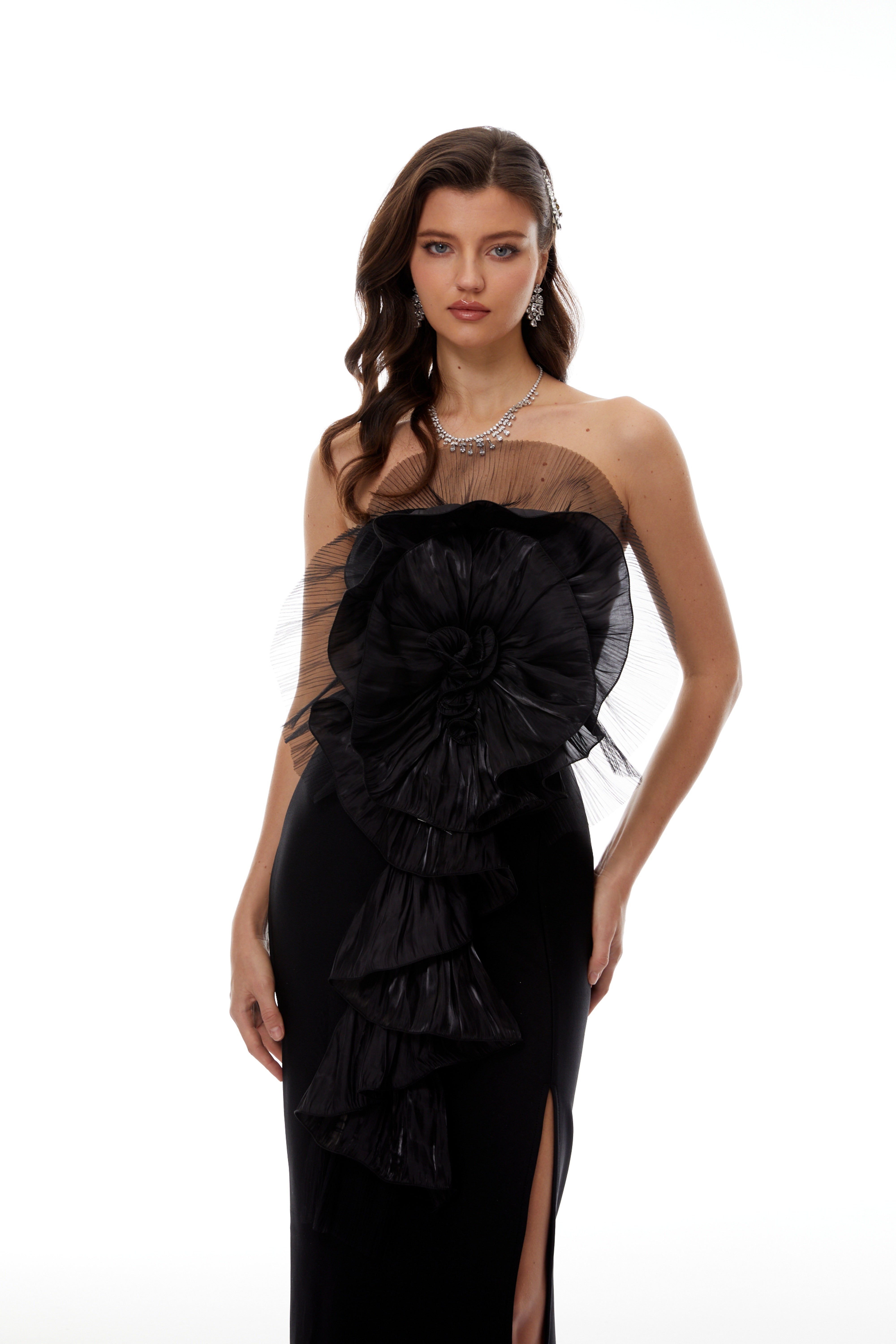 Susanne Black 3D-Maxikleid mit gerüschten Blütenblättern