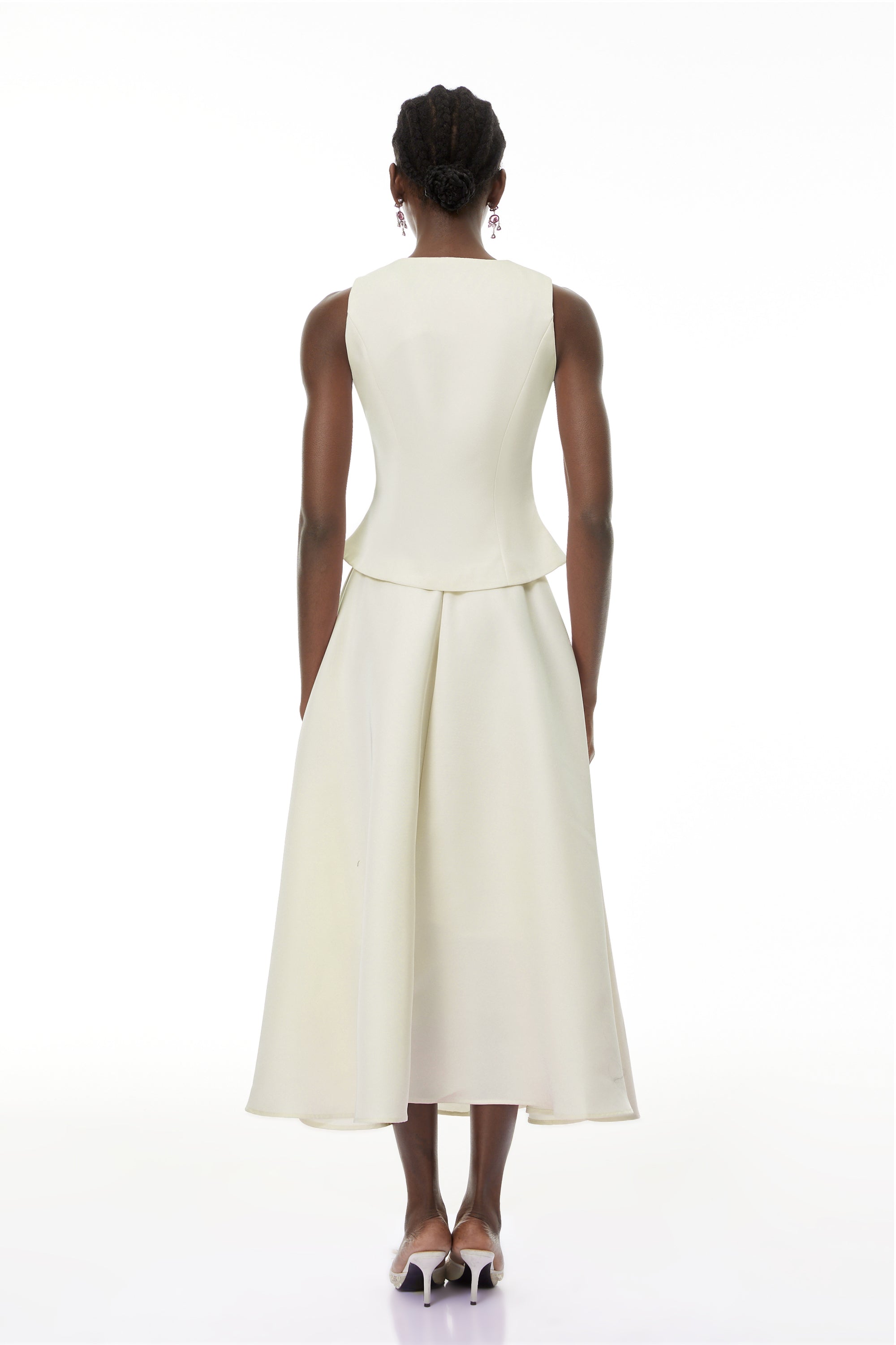 Wilhelmine Neutrales Set aus verziertem Oberteil und Rock