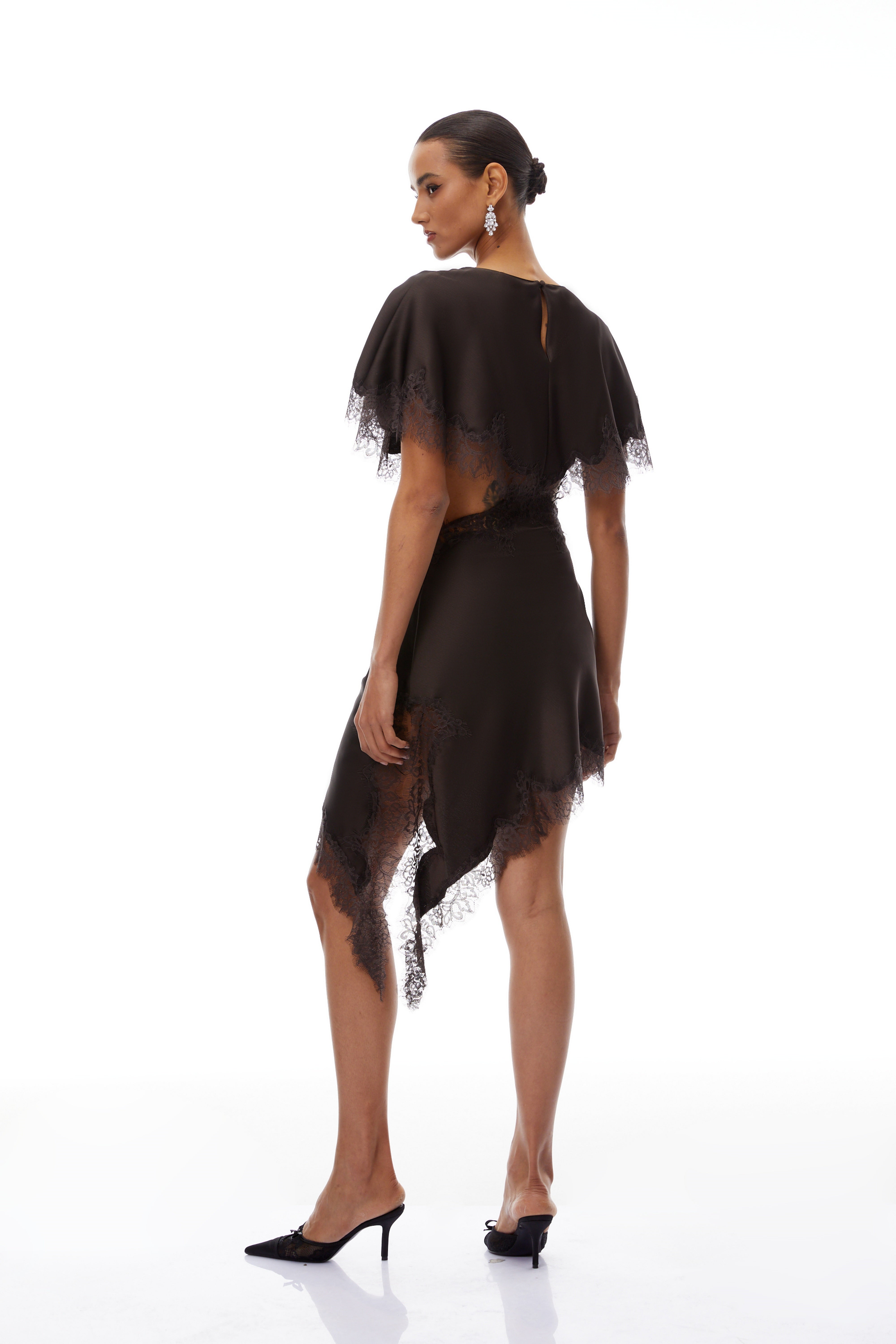 Henrik Brown Kleid mit Spitzenbesatz