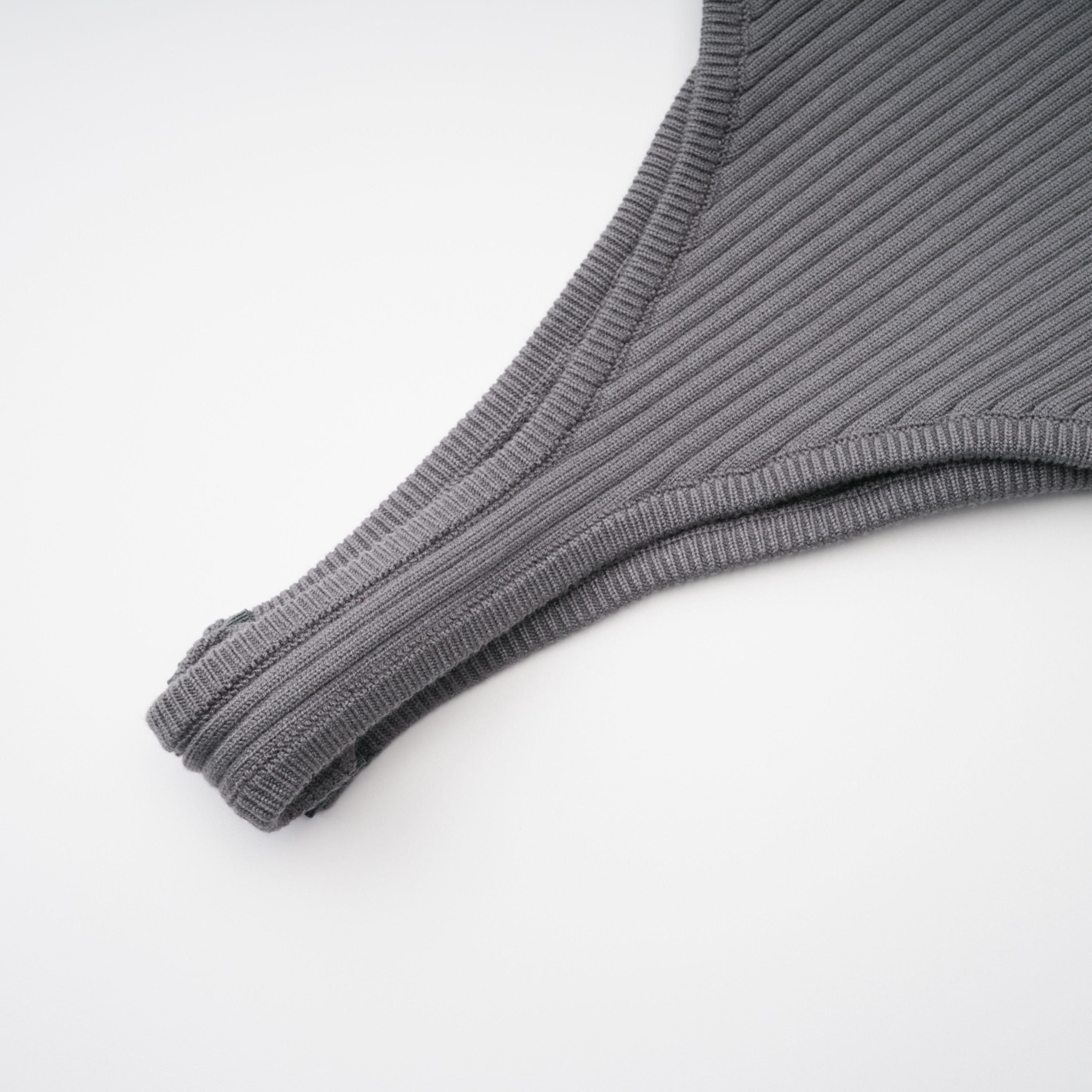 Claire Grey geripptes Strick-Body- und Hosen-Set