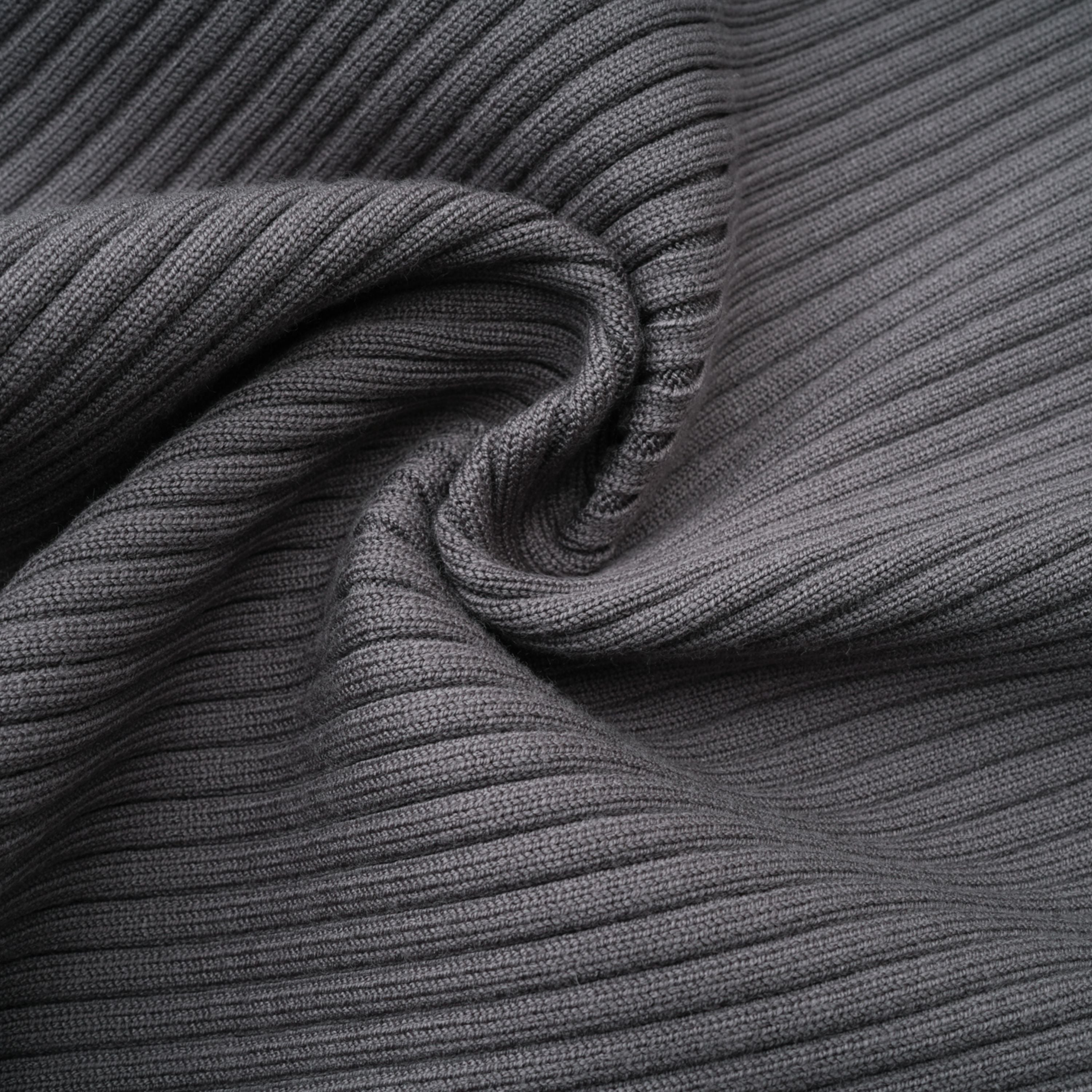 Claire Grey geripptes Strick-Body- und Hosen-Set