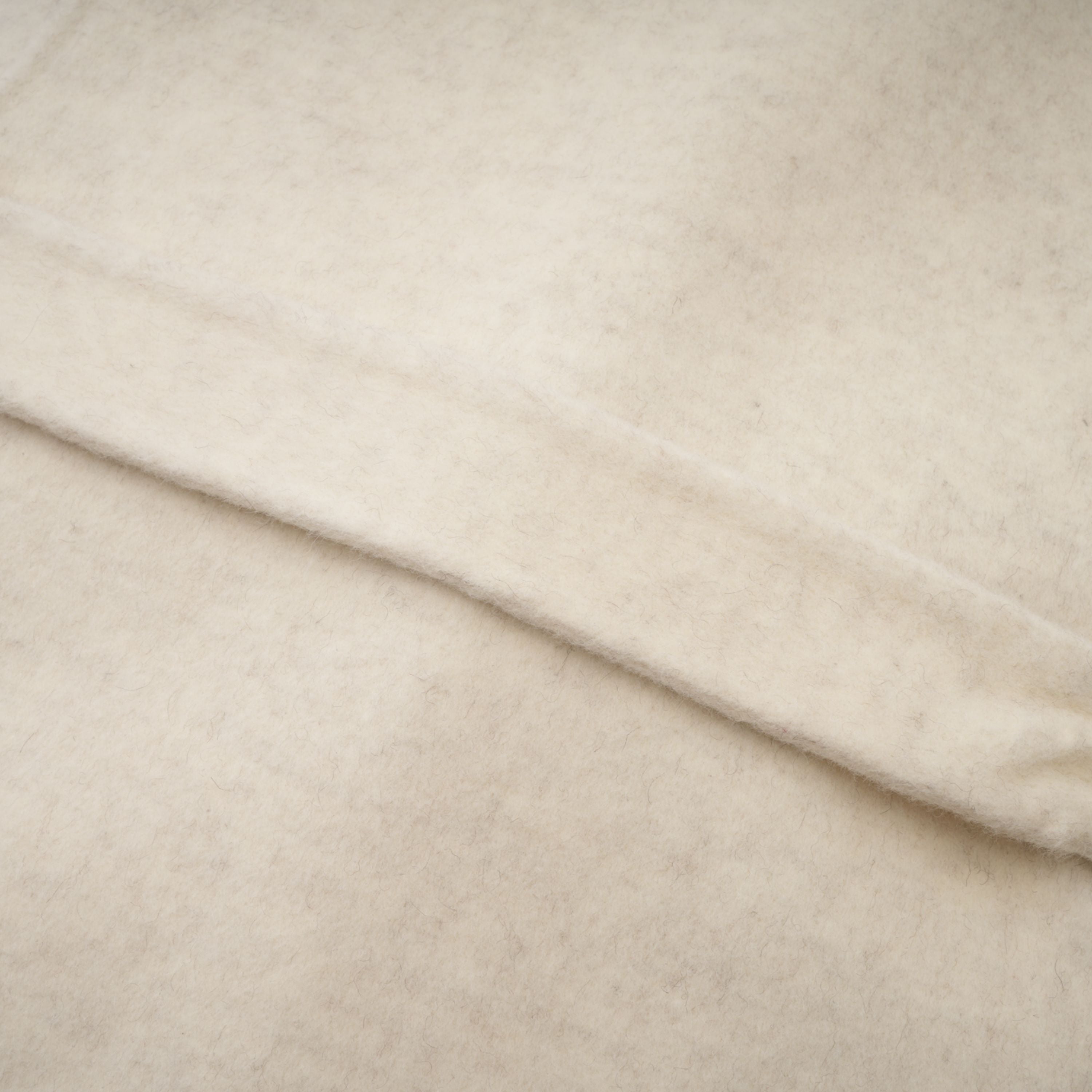 Cecilia Weißer Mantel mit Gürtel und Pelzbesatz