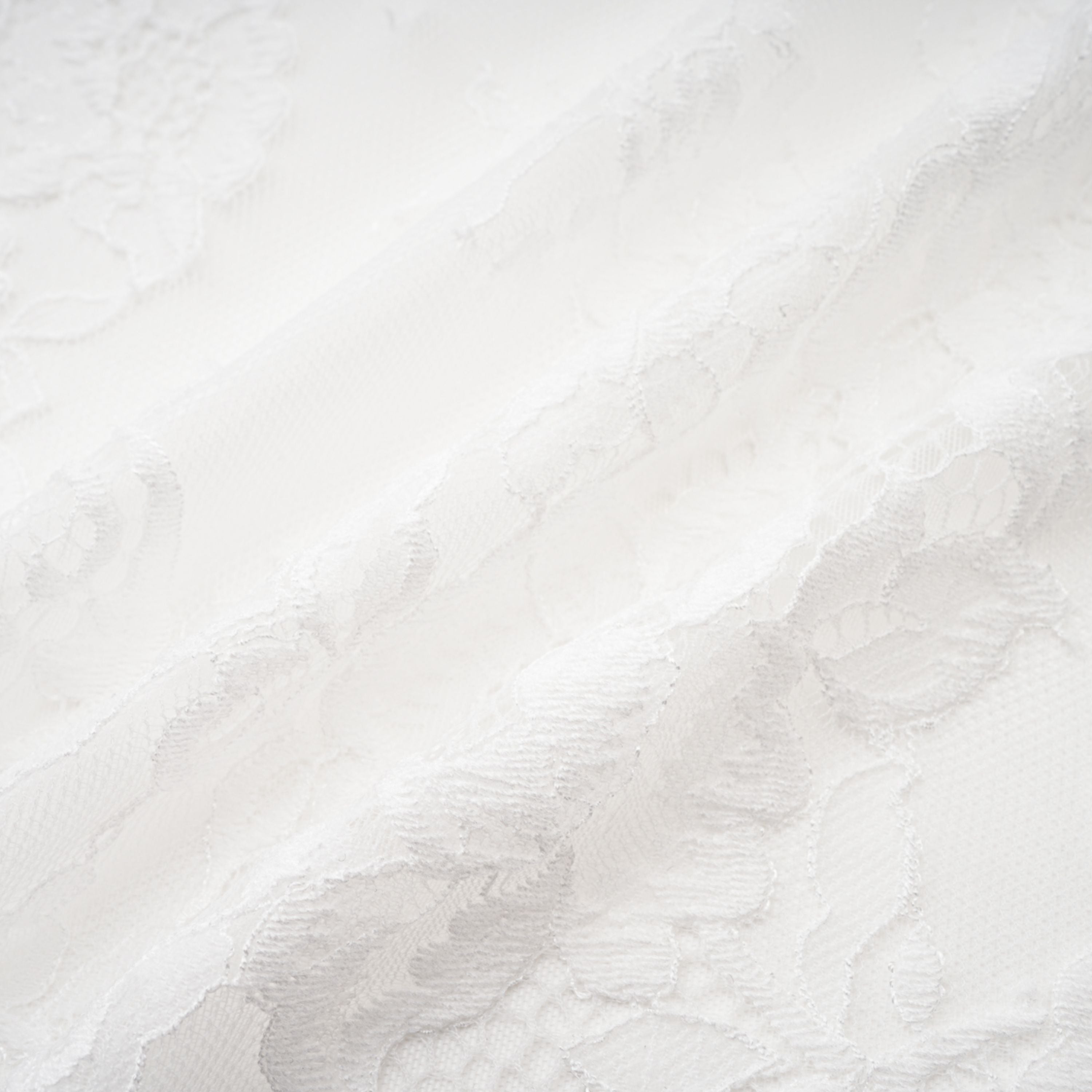 Margherita Weißes Spitzenkleid mit Blumenmuster & Rock-Set