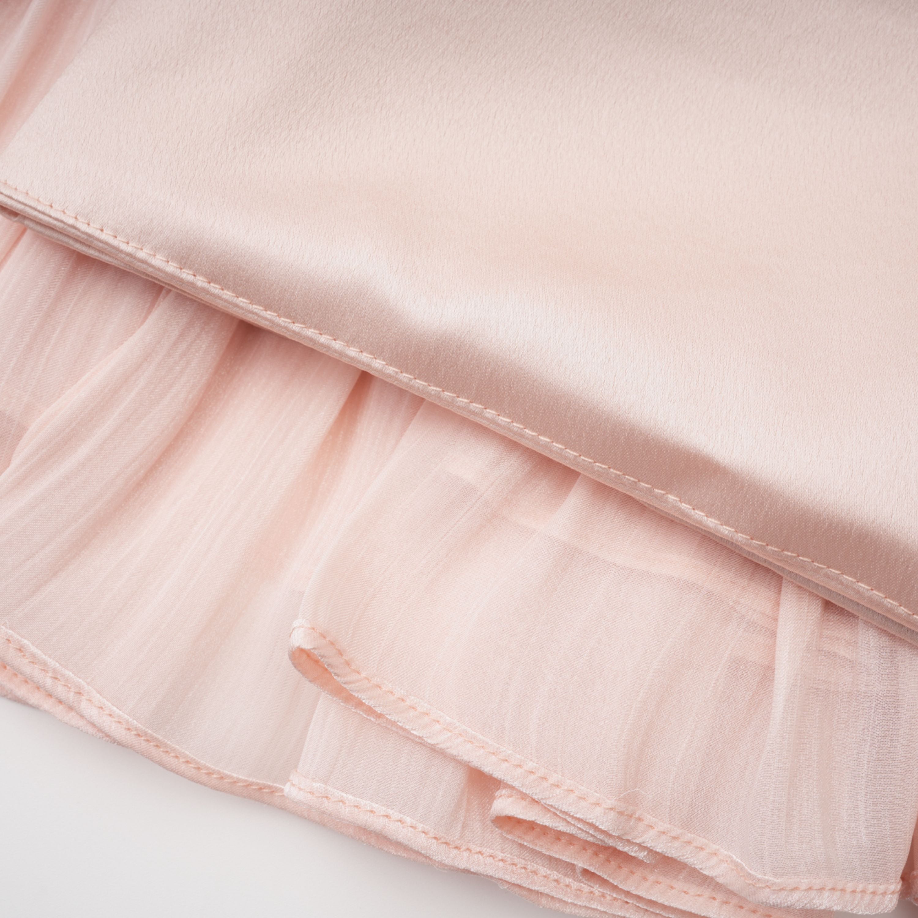 Bernice Pink Glänzendes Cape & Kleid Set