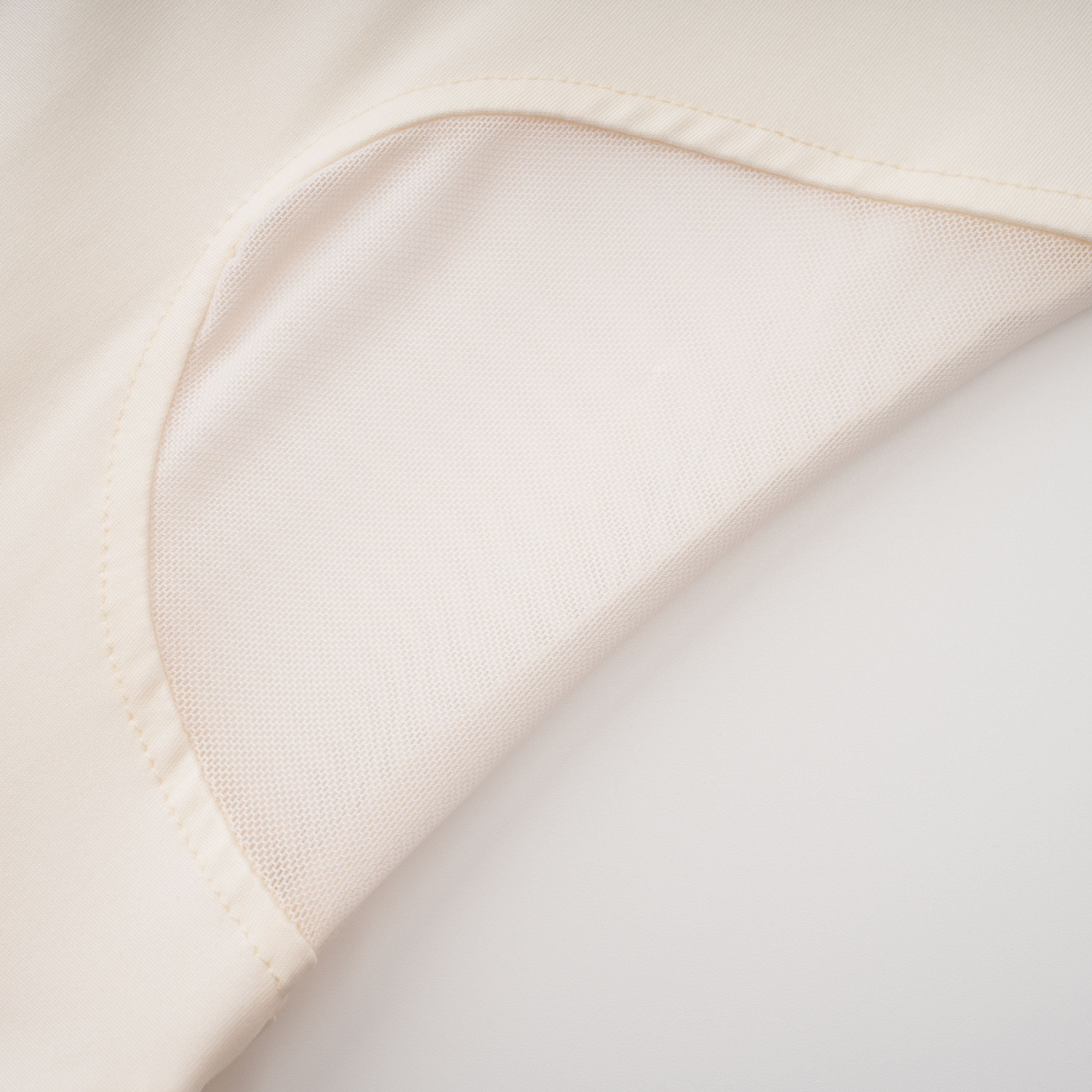 Harriet White Maxikleid mit Cut-Out-Details und Rüschen