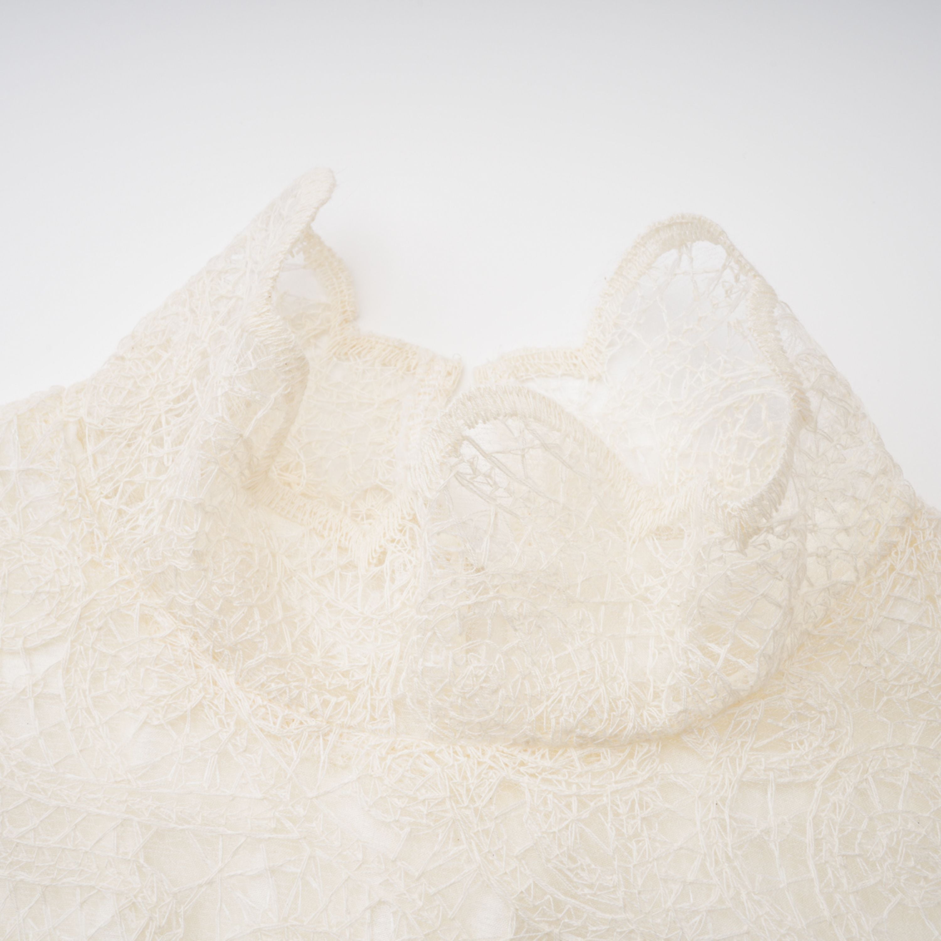 Weißes Spitzenblusen- und Rock-Set