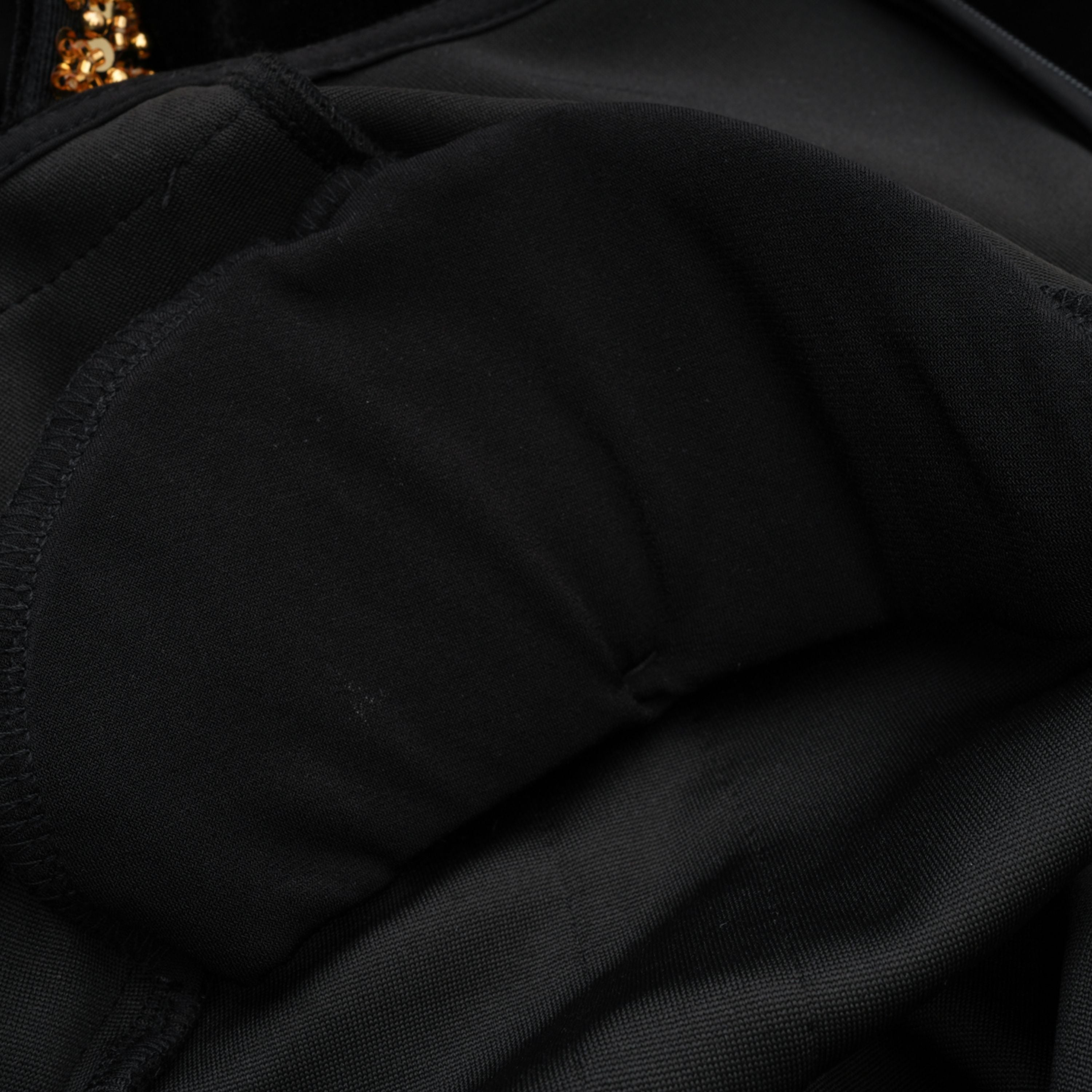 Verziertes Maxikleid aus Samt