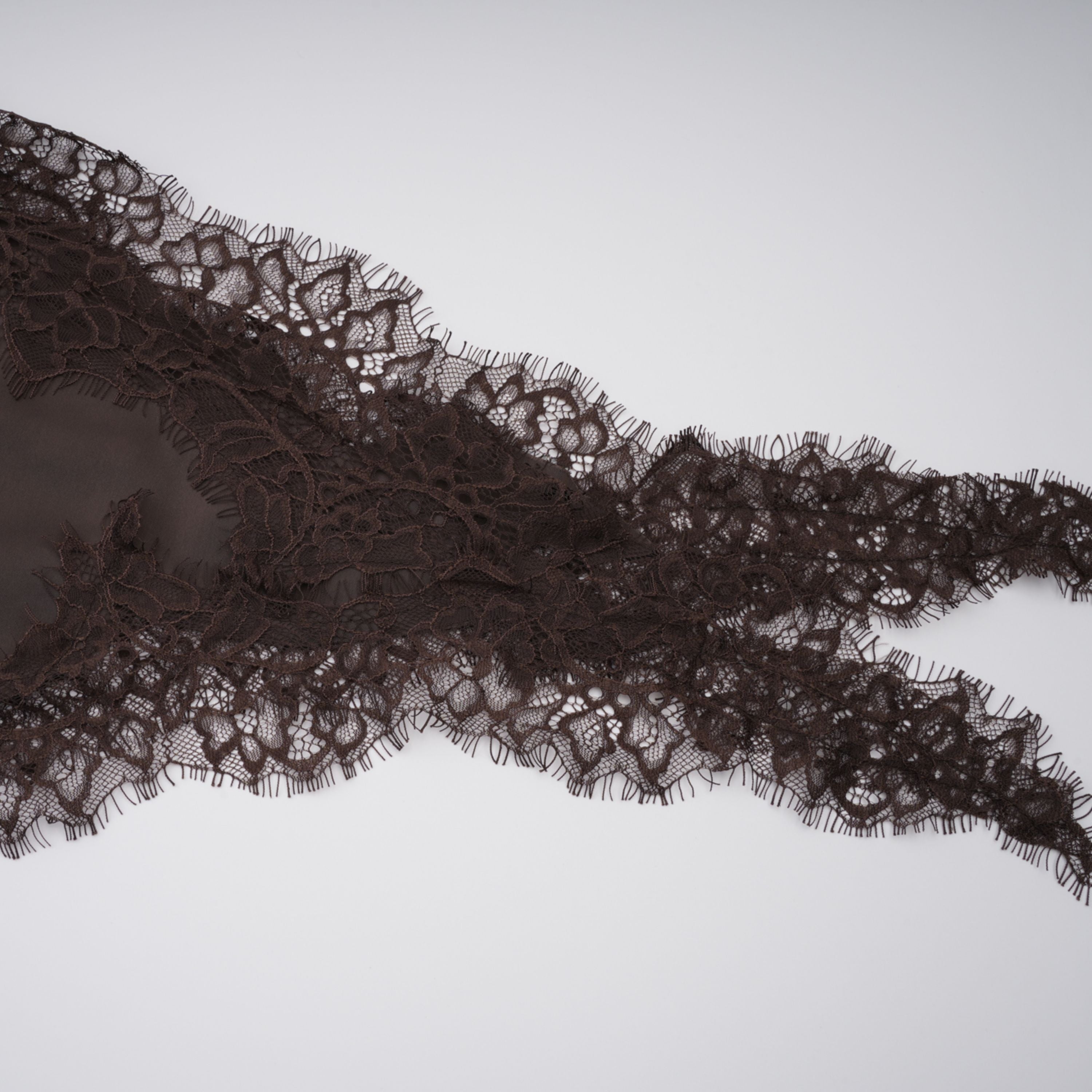 Henrik Brown Kleid mit Spitzenbesatz