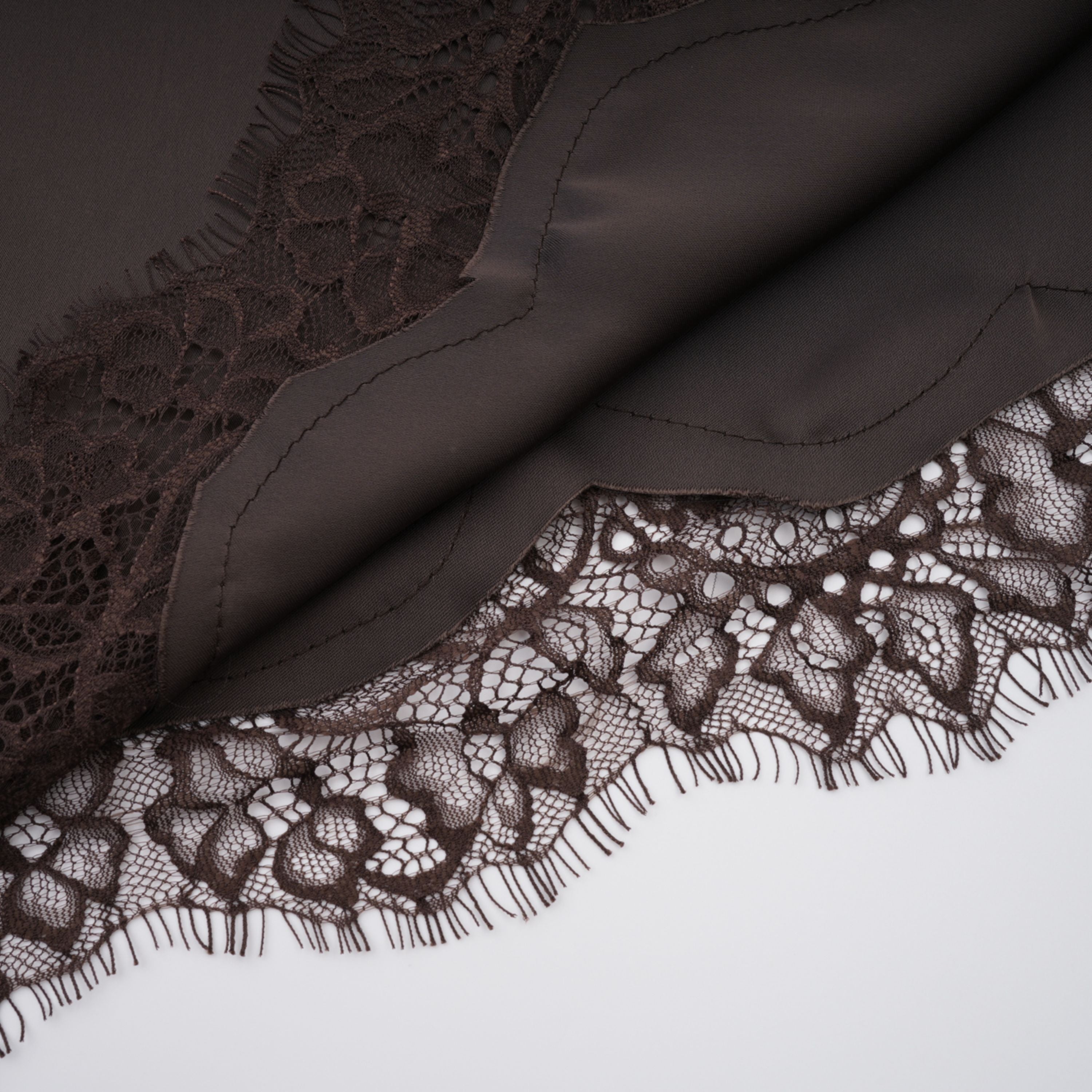 Henrik Brown Kleid mit Spitzenbesatz