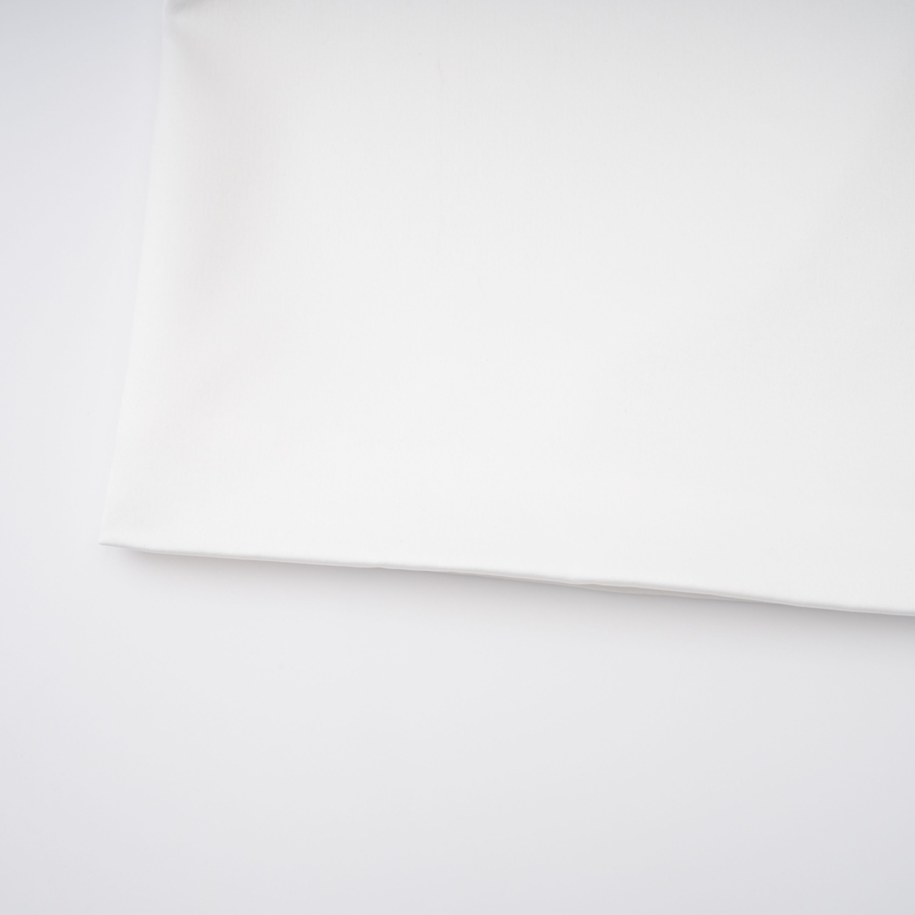 Mirabeau Weißes Maxikleid mit Cut-Out-Spitze