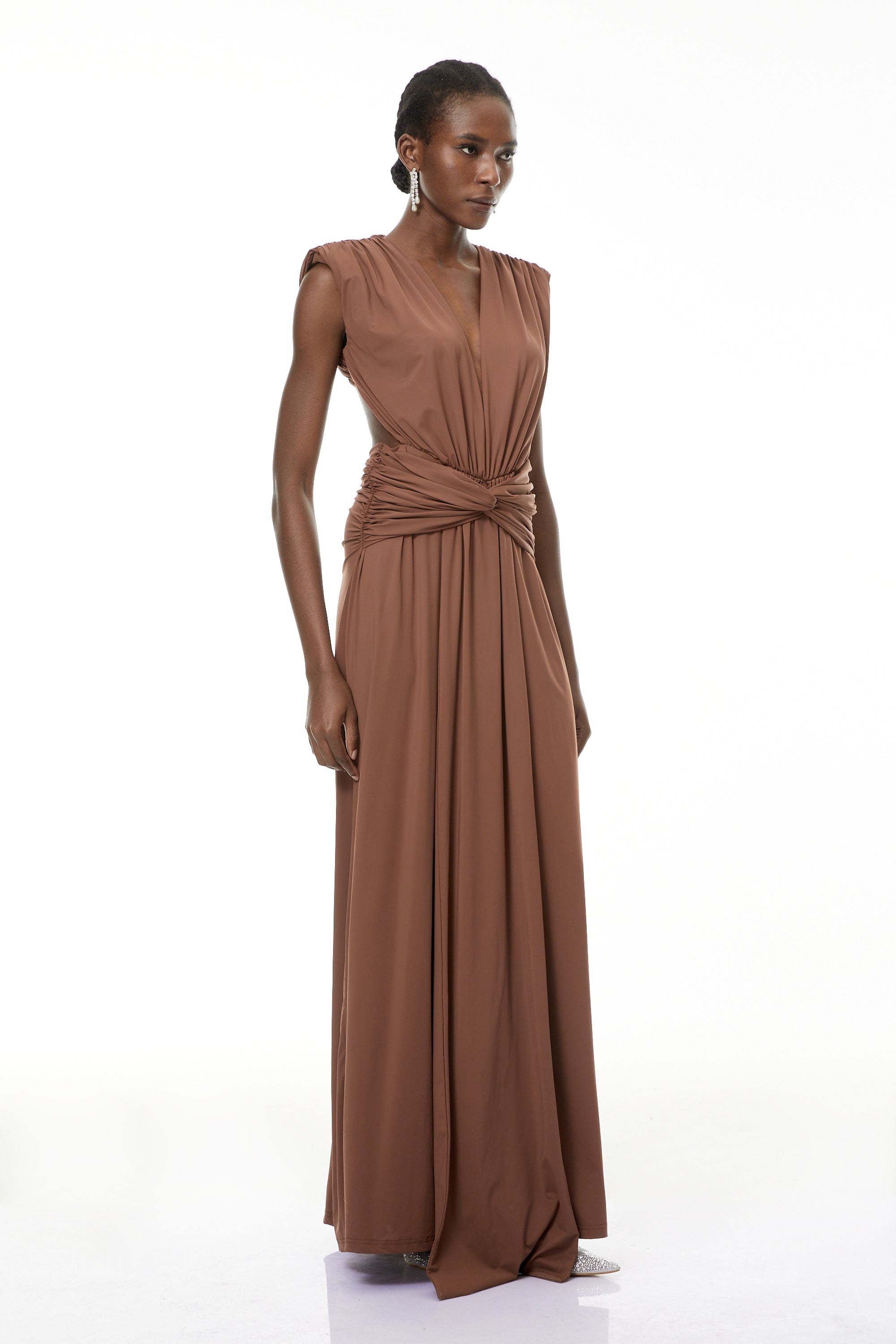 Else Brown Maxikleid mit tiefem V-Ausschnitt und gedrehtem Design