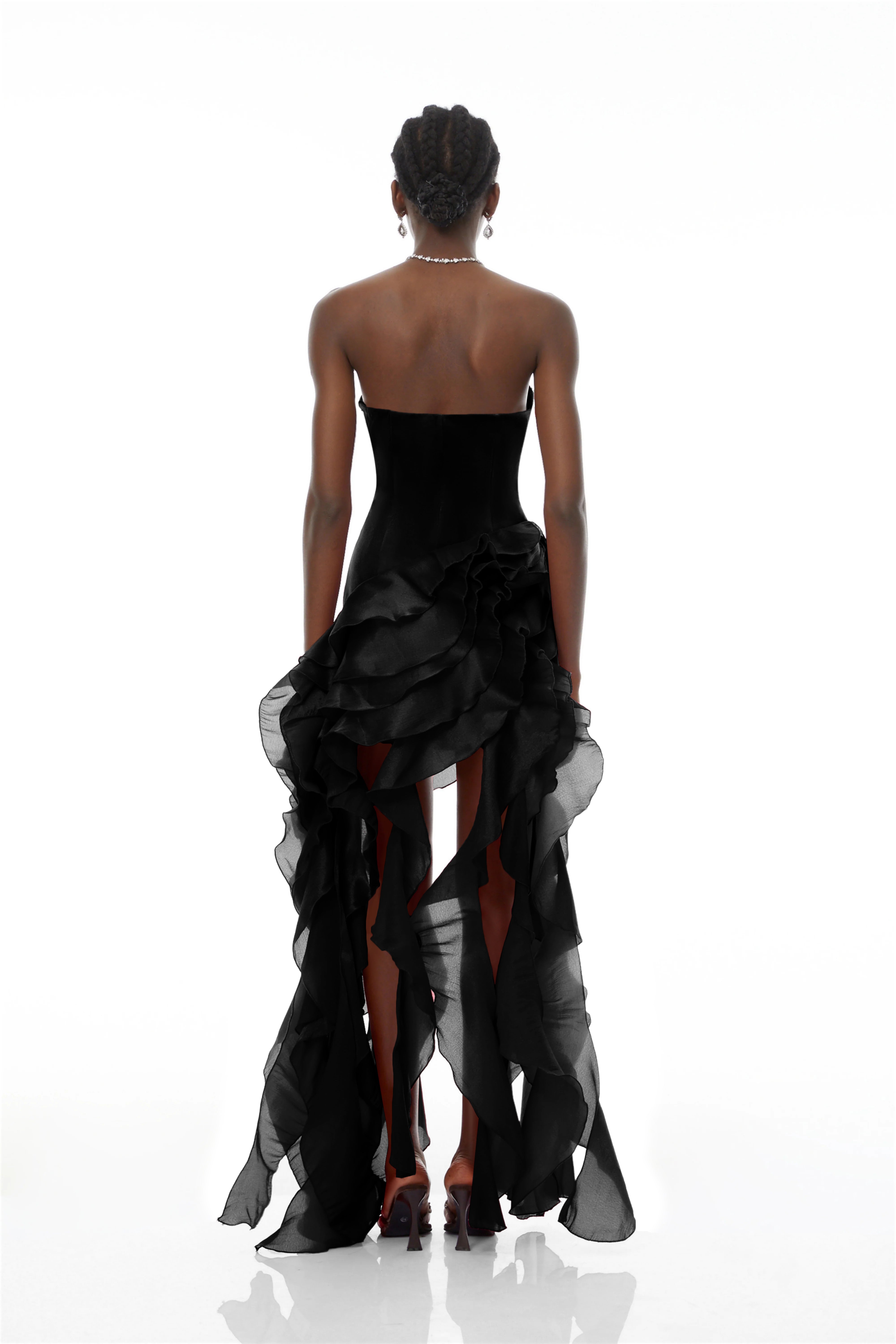 Lunetta Schwarzes trägerloses Maxikleid mit Rüschen