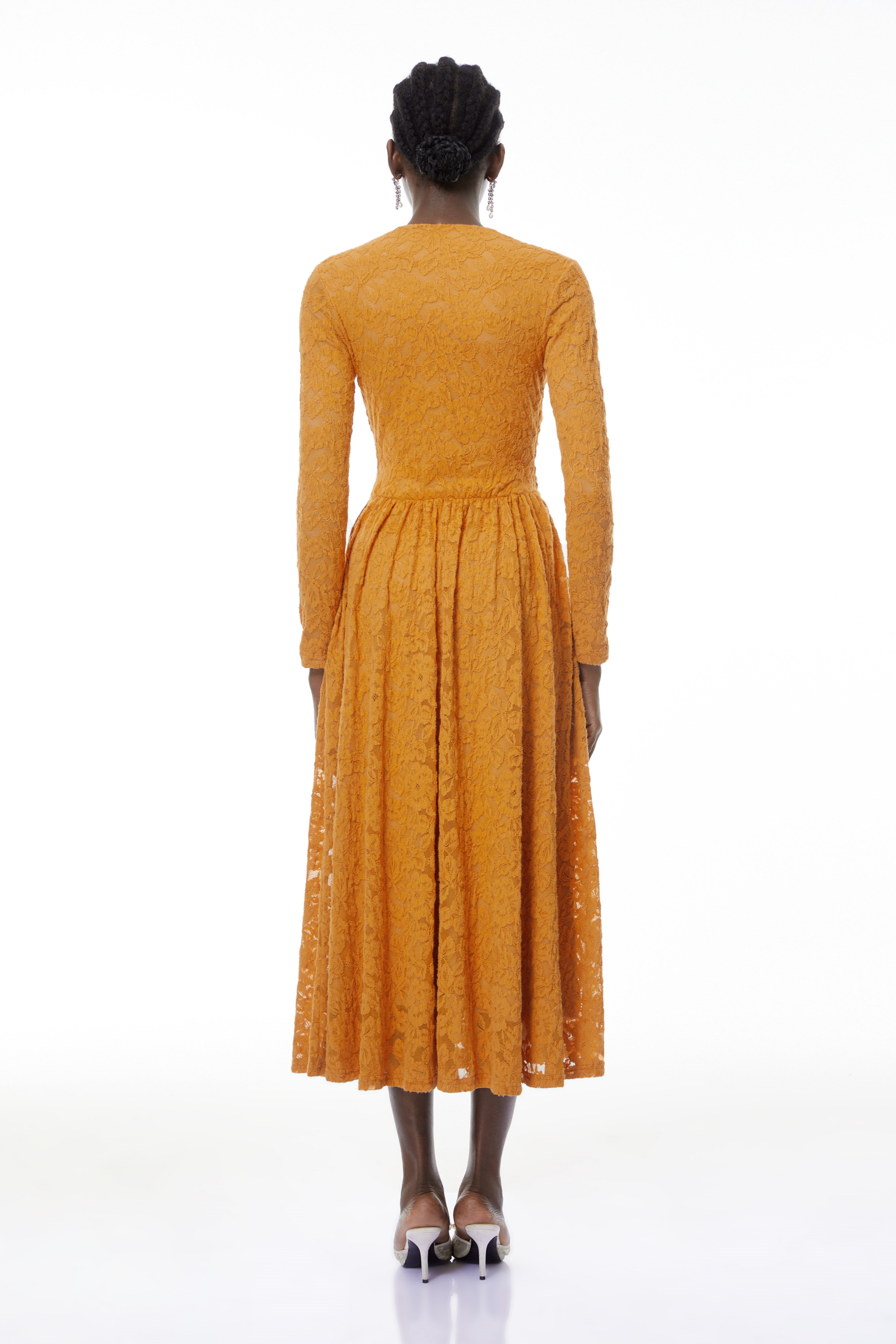 Posie Gelbes Maxikleid mit floraler Spitze und Rüschen