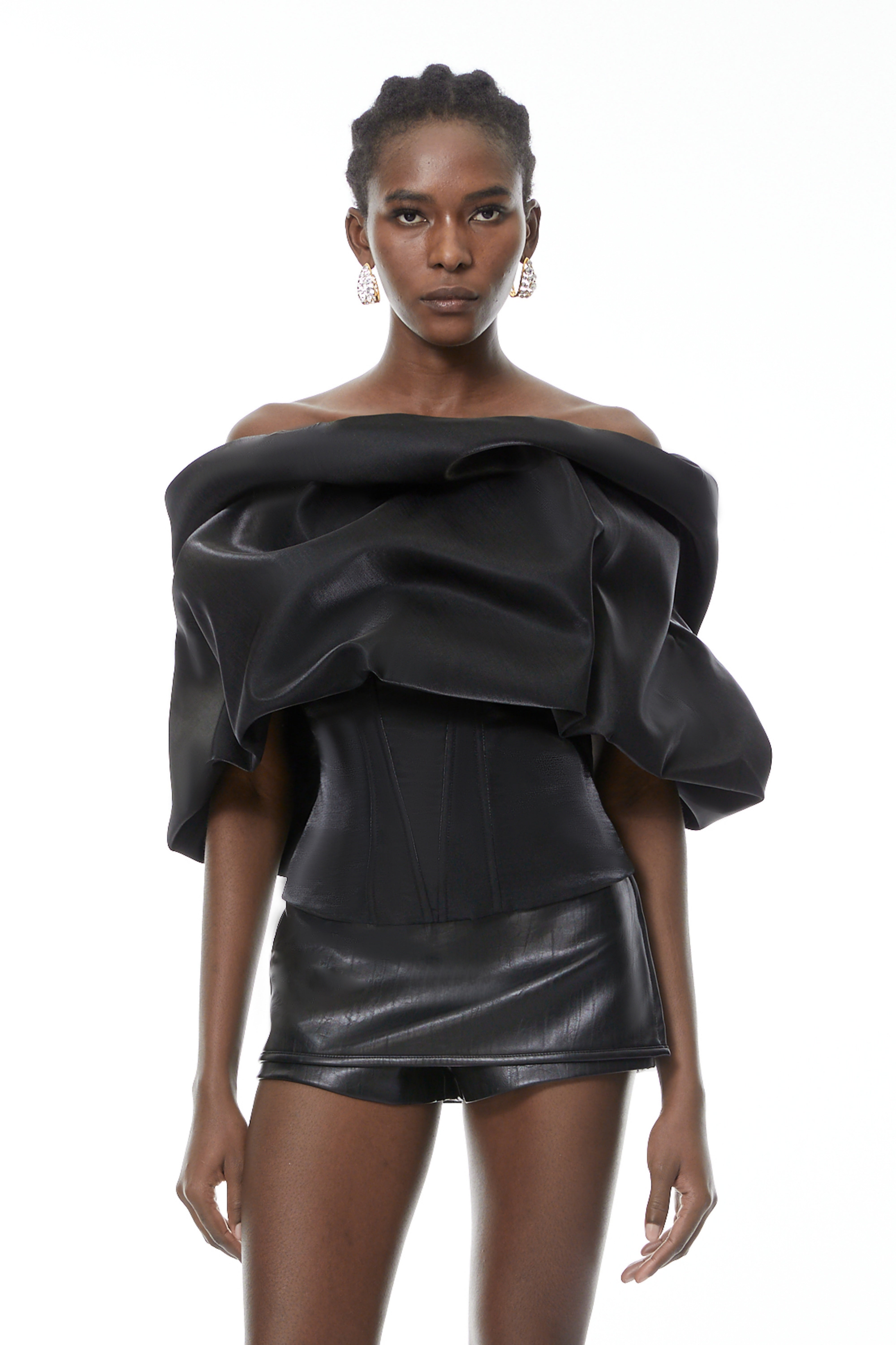 Ondina Schwarzes Off-Shoulder-Oberteil mit Bubble-Ärmeln