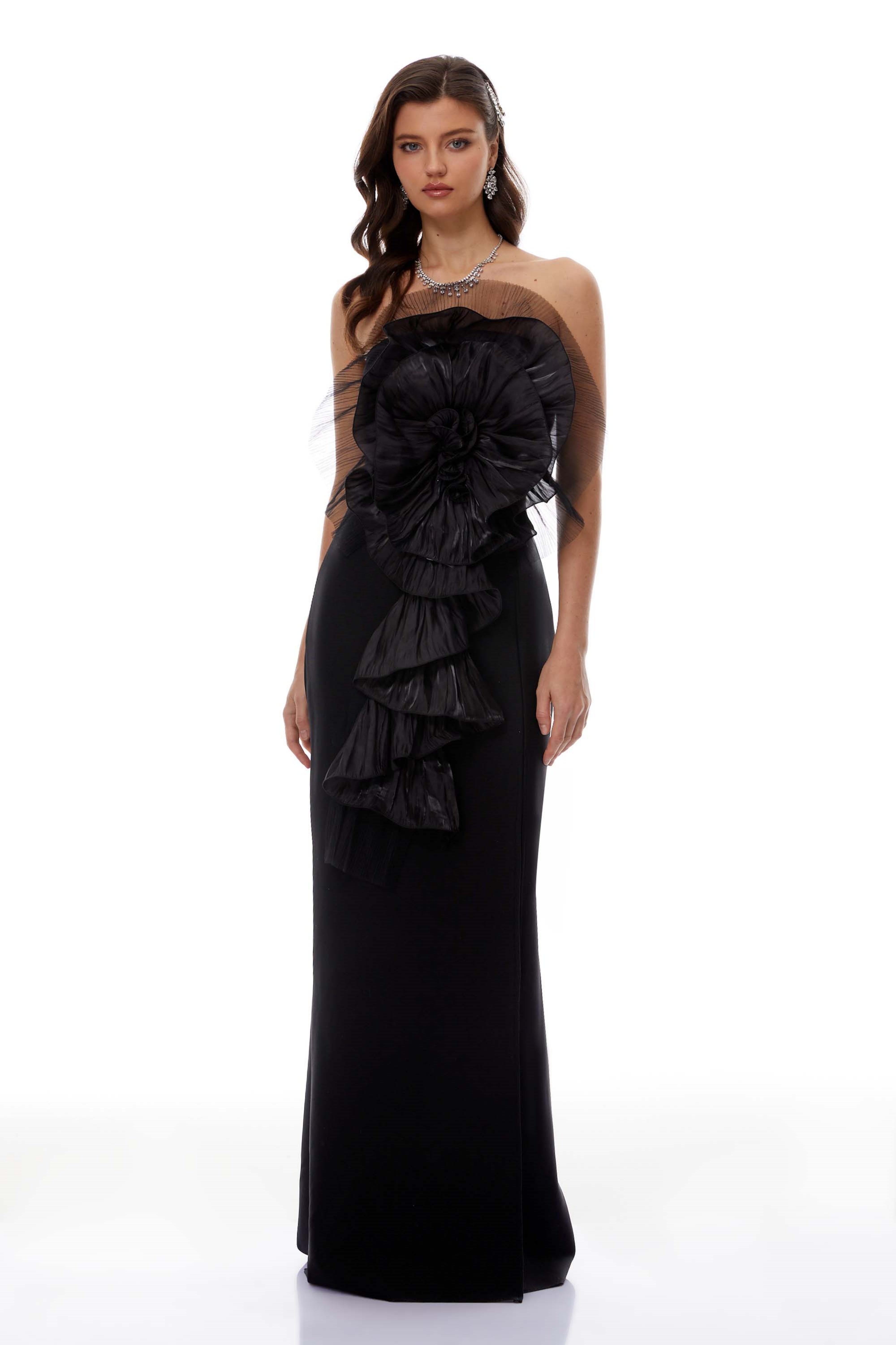 Susanne Black 3D-Maxikleid mit gerüschten Blütenblättern
