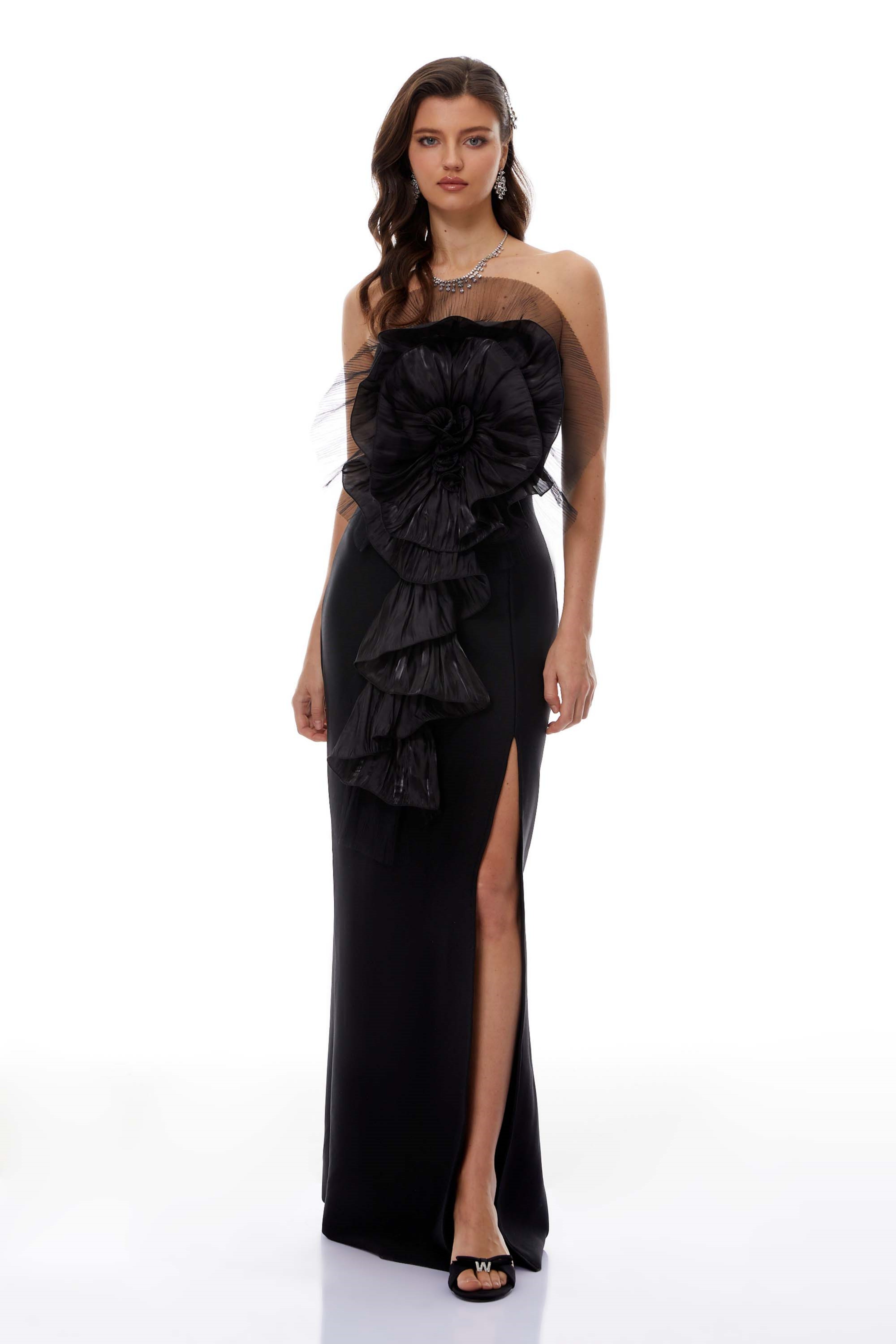 Susanne Black 3D-Maxikleid mit gerüschten Blütenblättern